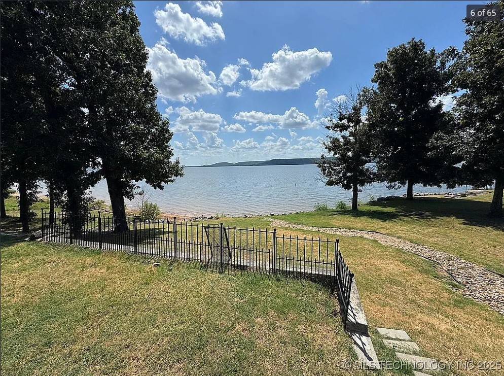 117271 S 4238 Property Photo 9