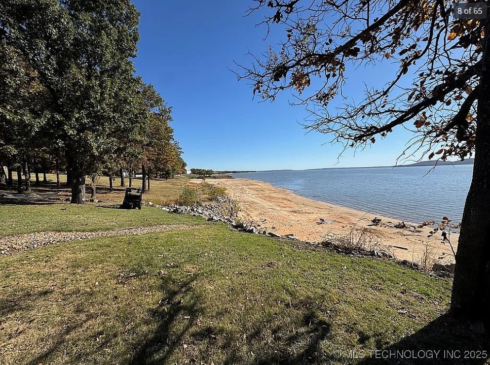 117271 S 4238 Property Photo 11