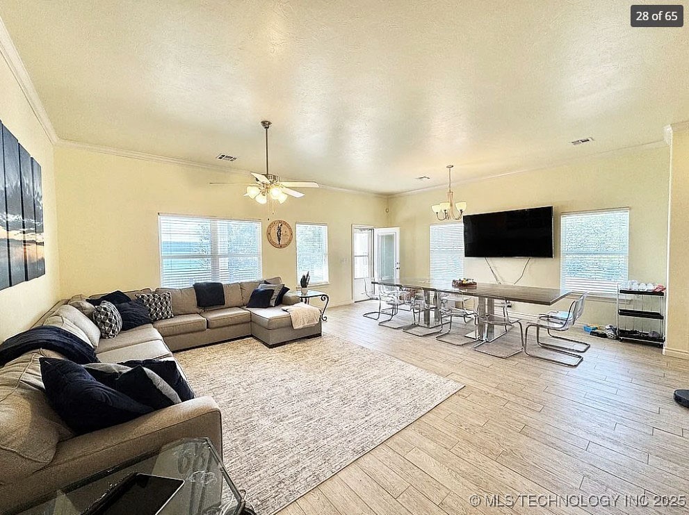 117271 S 4238 Property Photo 24