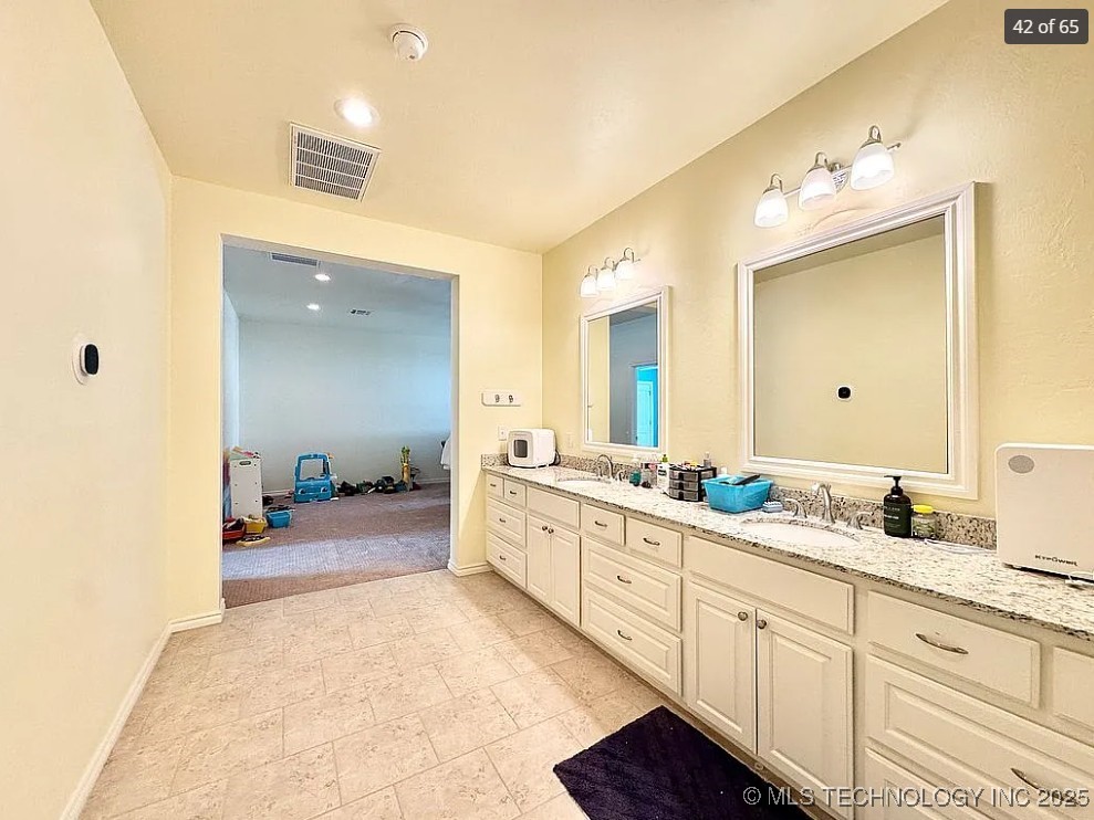 117271 S 4238 Property Photo 37