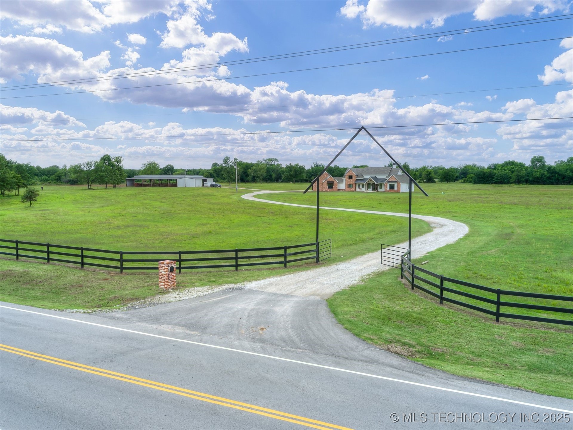 10055 Dentonville Road Property Photo 2