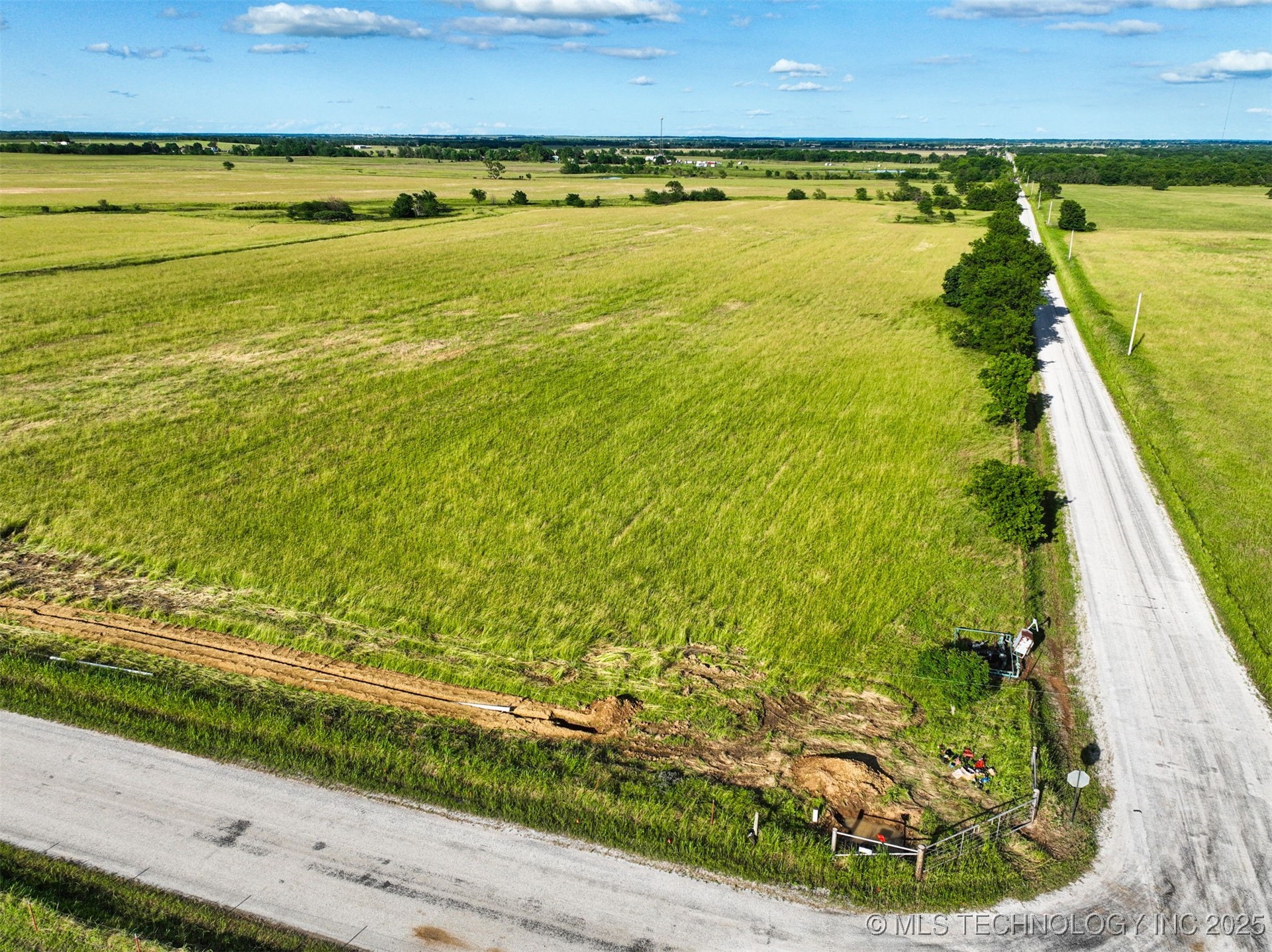 0001 S 4080 Road Property Photo 8