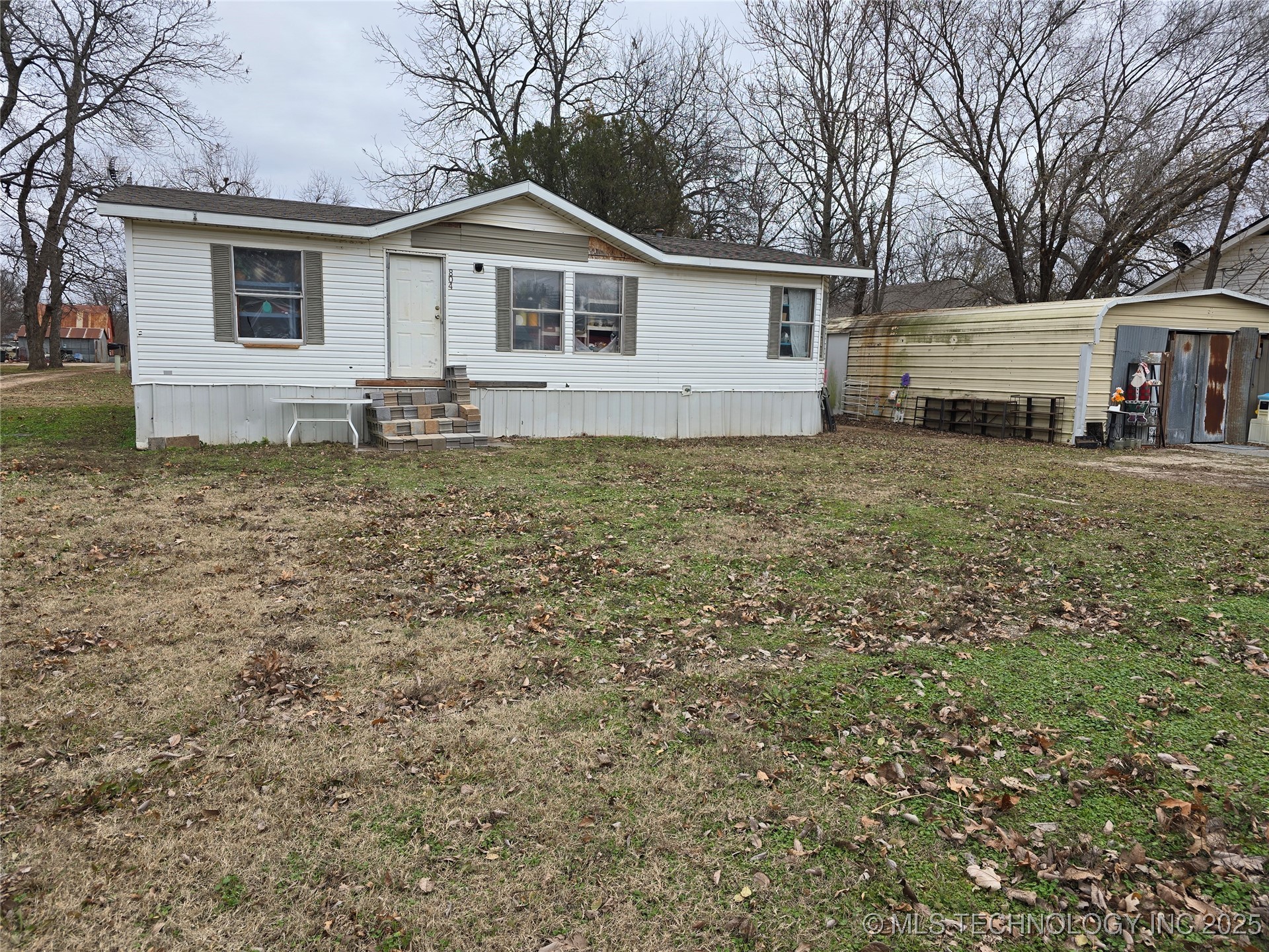 1004 Blue Hawk Road Property Photo 1