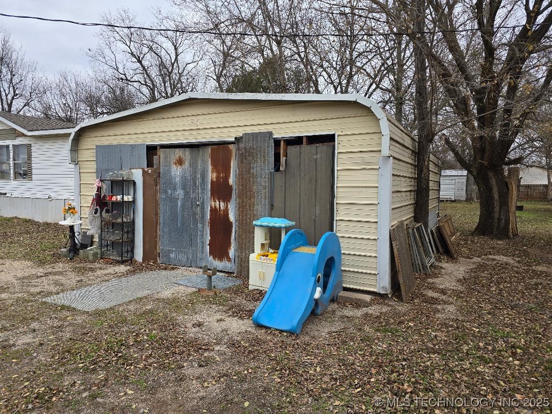 1004 Blue Hawk Road Property Photo 6