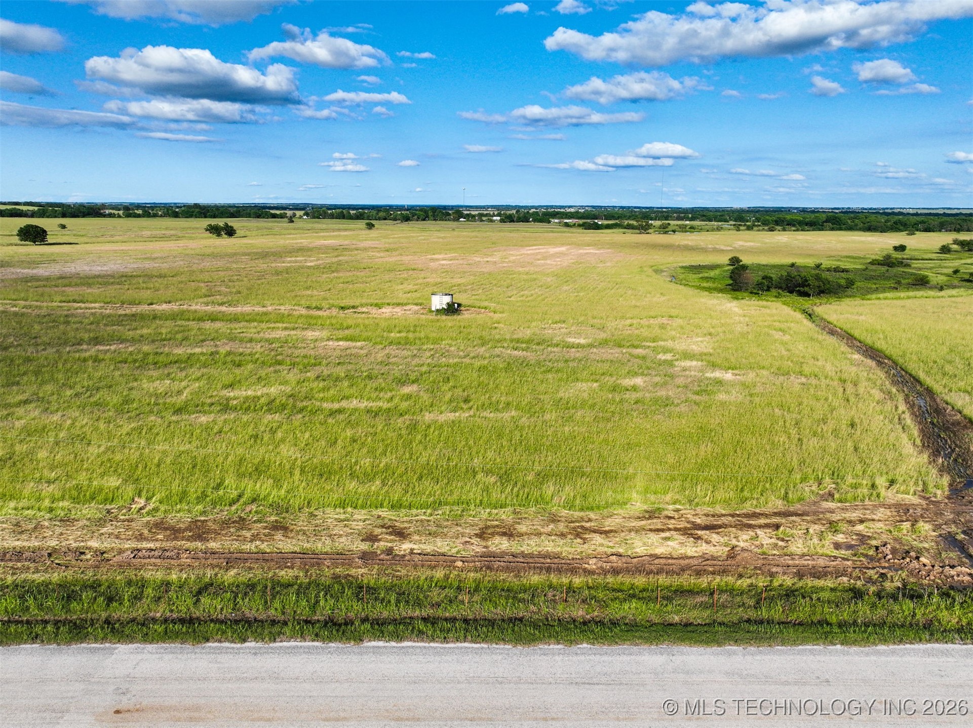 0006 S 4080 Road Property Photo 3