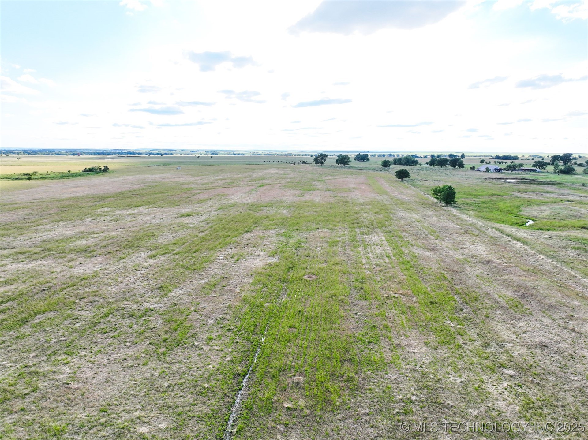 0007 S 4080 Road Property Photo 2