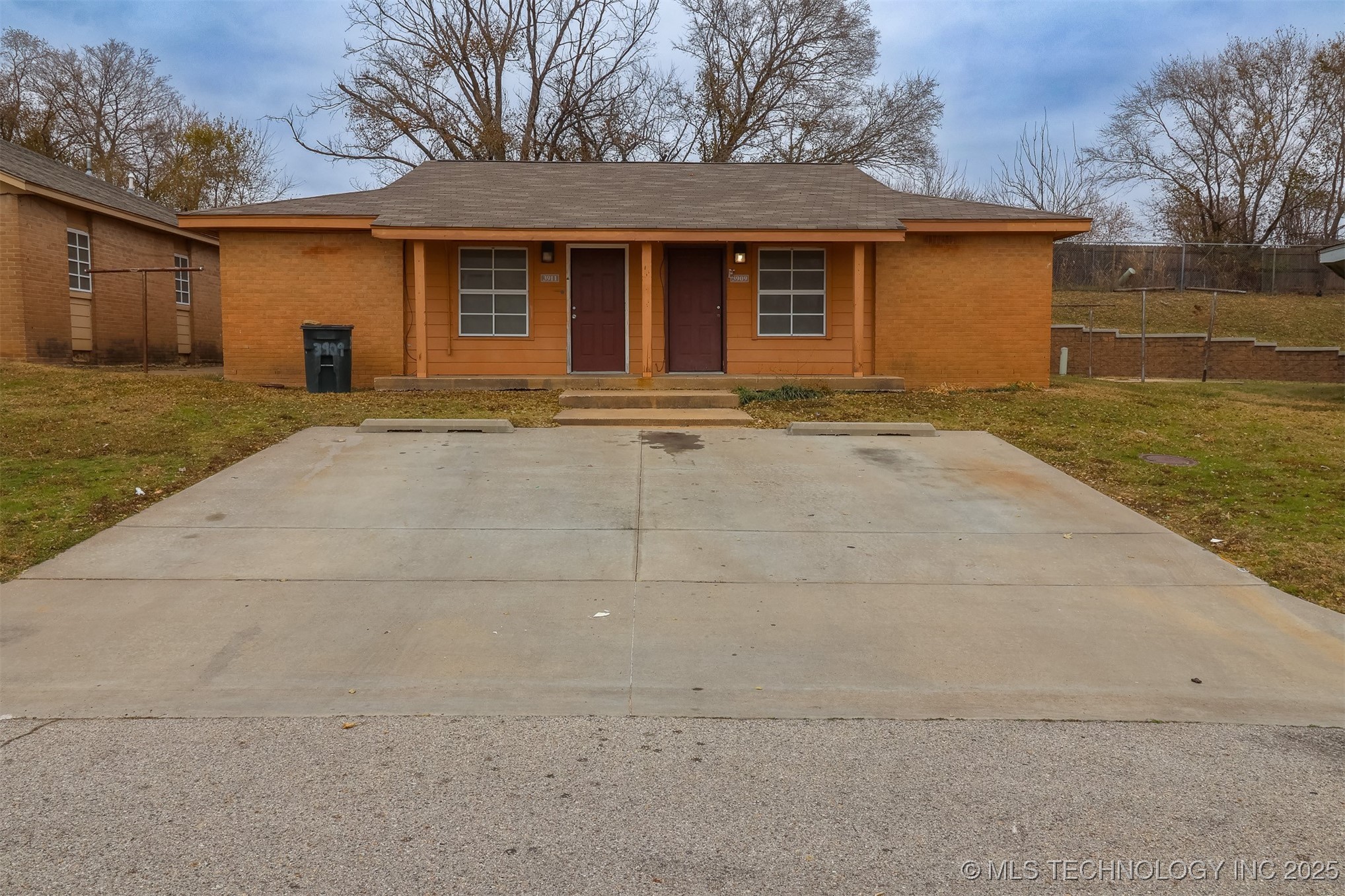 4012 W 56th Place Property Photo 10