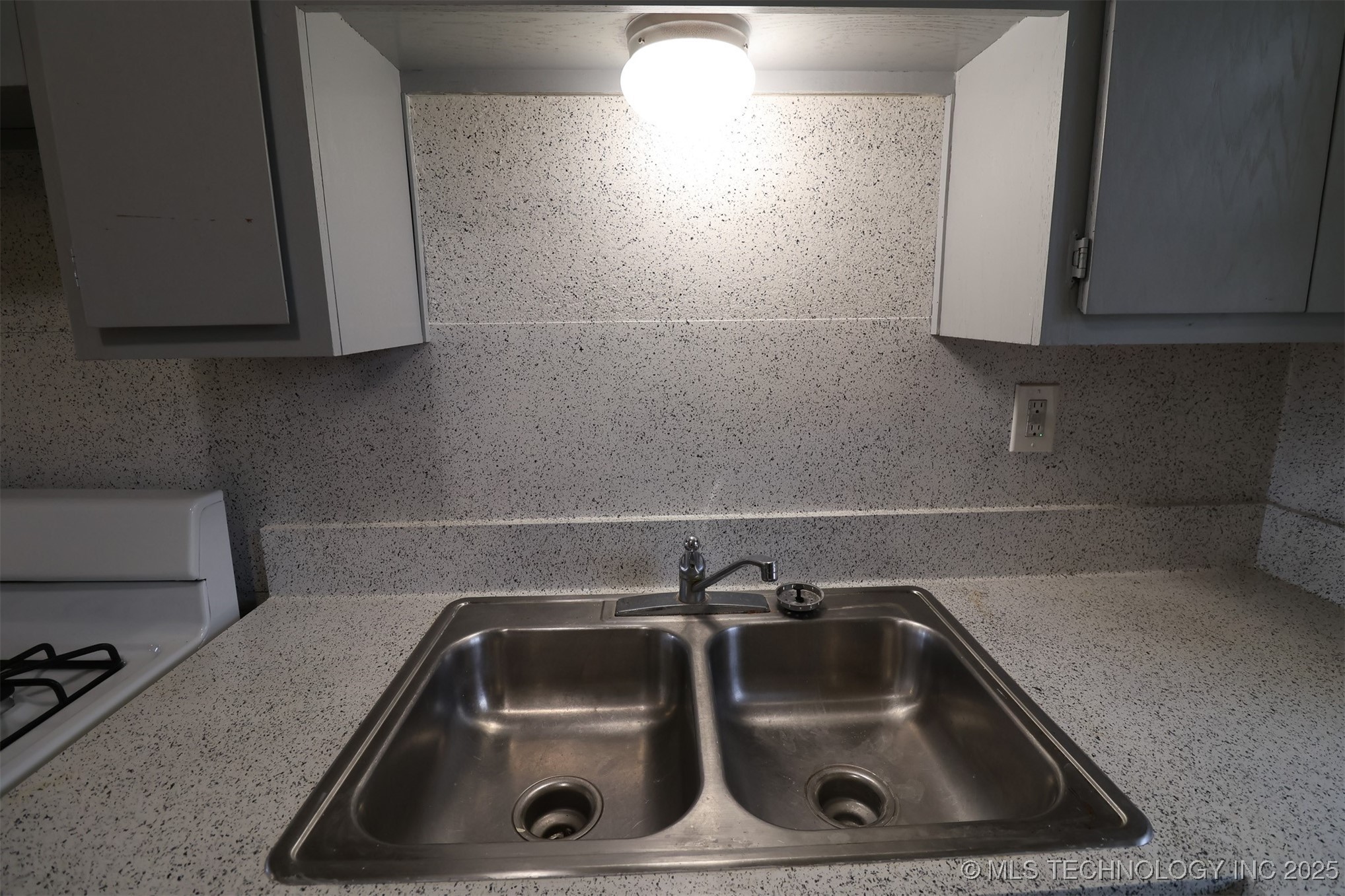 4012 W 56th Place Property Photo 19