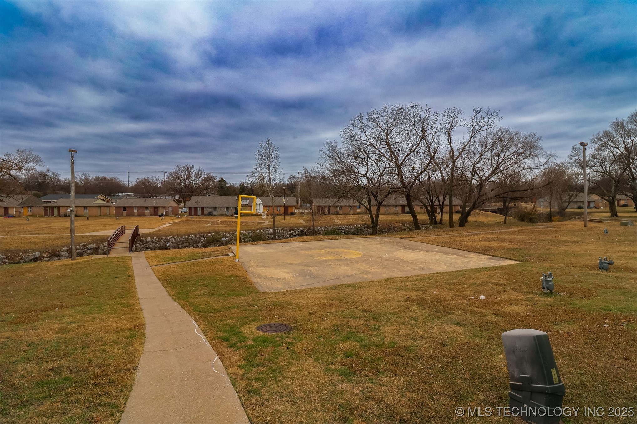 4012 W 56th Place Property Photo 23