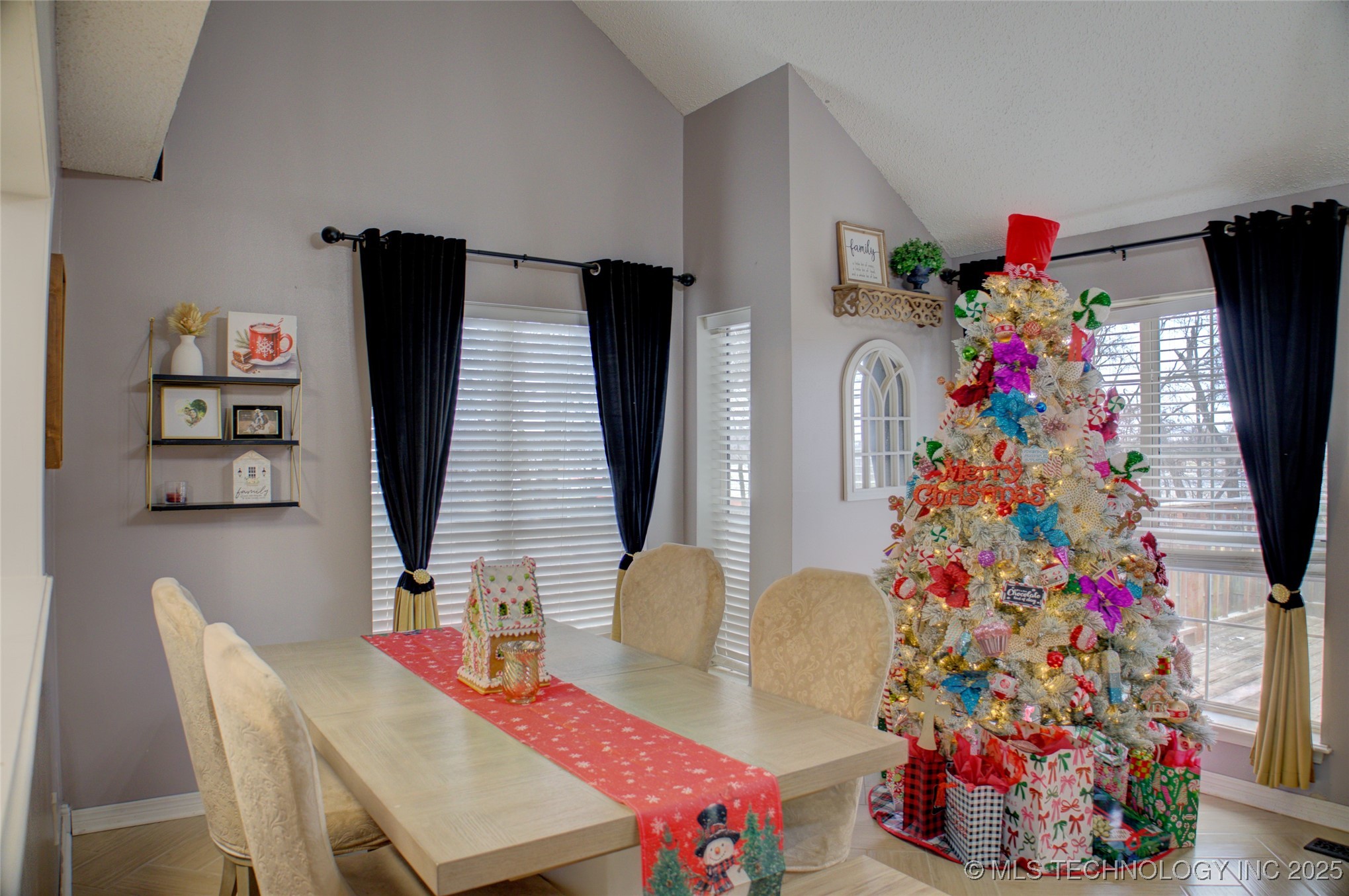 2925 W Berwick Street Property Photo 16