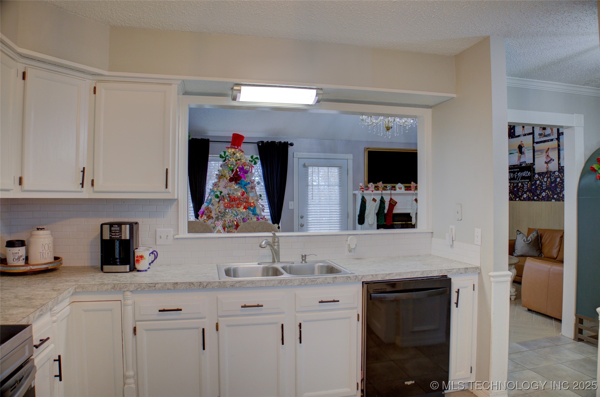 2925 W Berwick Street Property Photo 20