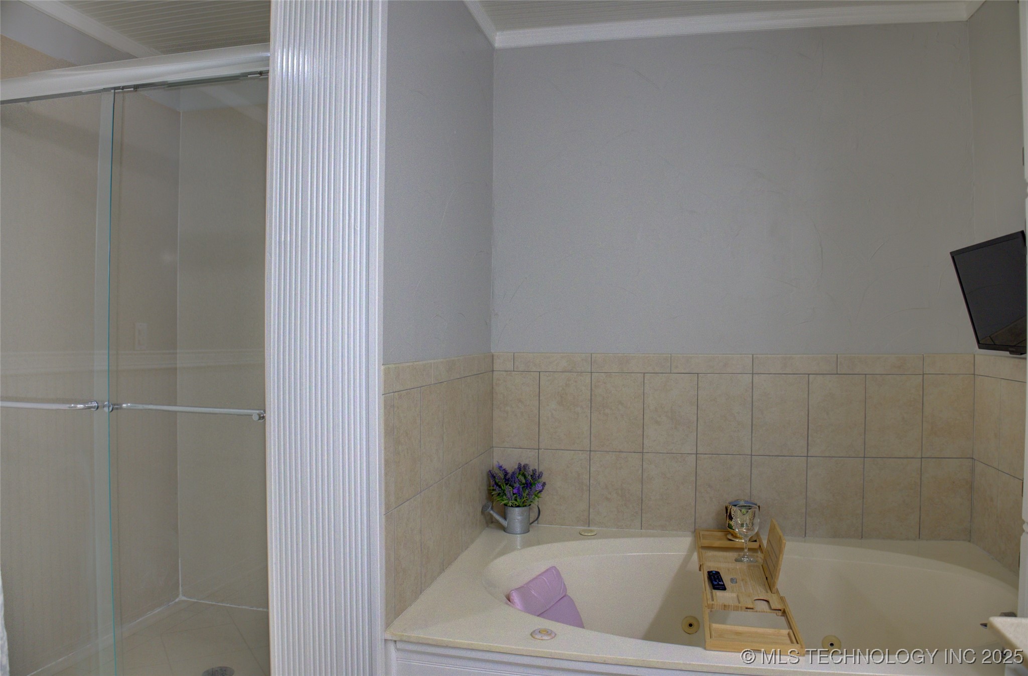 2925 W Berwick Street Property Photo 31