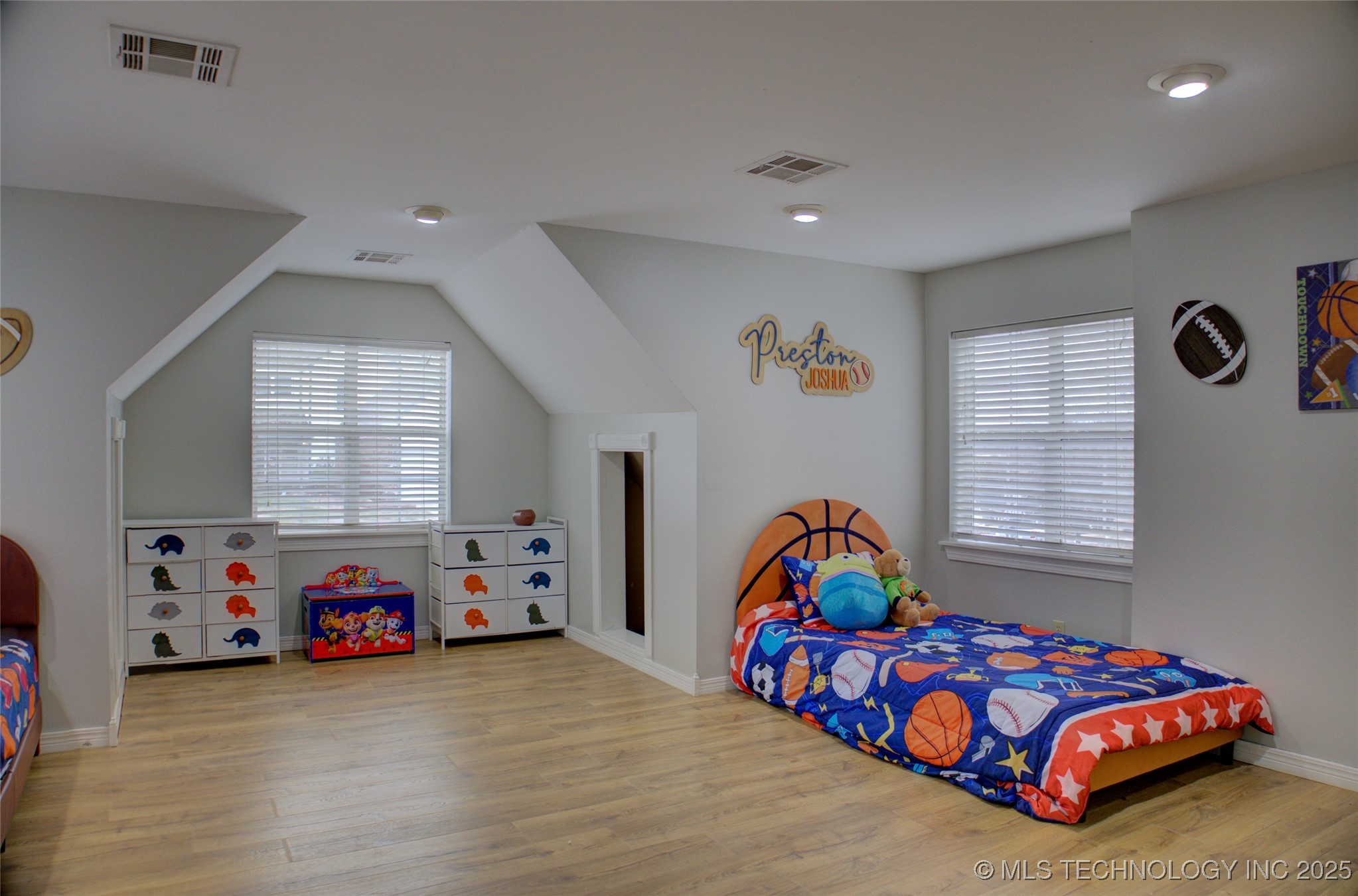 2925 W Berwick Street Property Photo 36