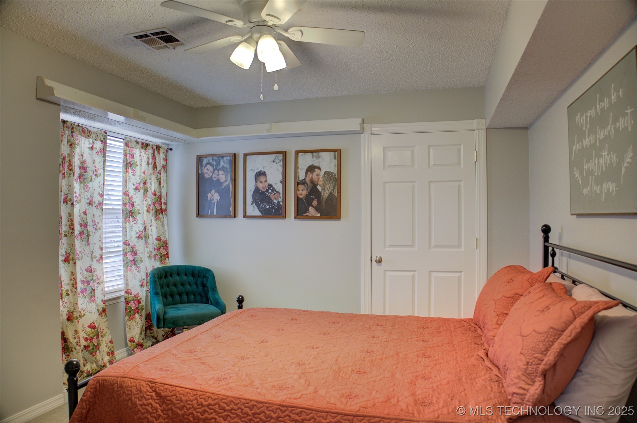 2925 W Berwick Street Property Photo 47