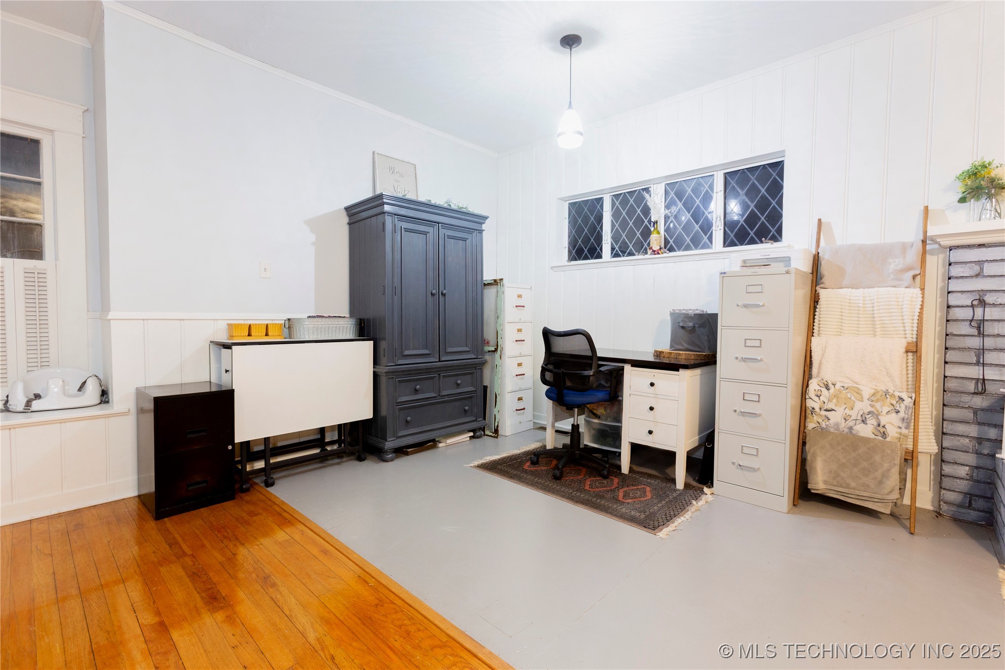 520 E Peoria Avenue Property Photo 8