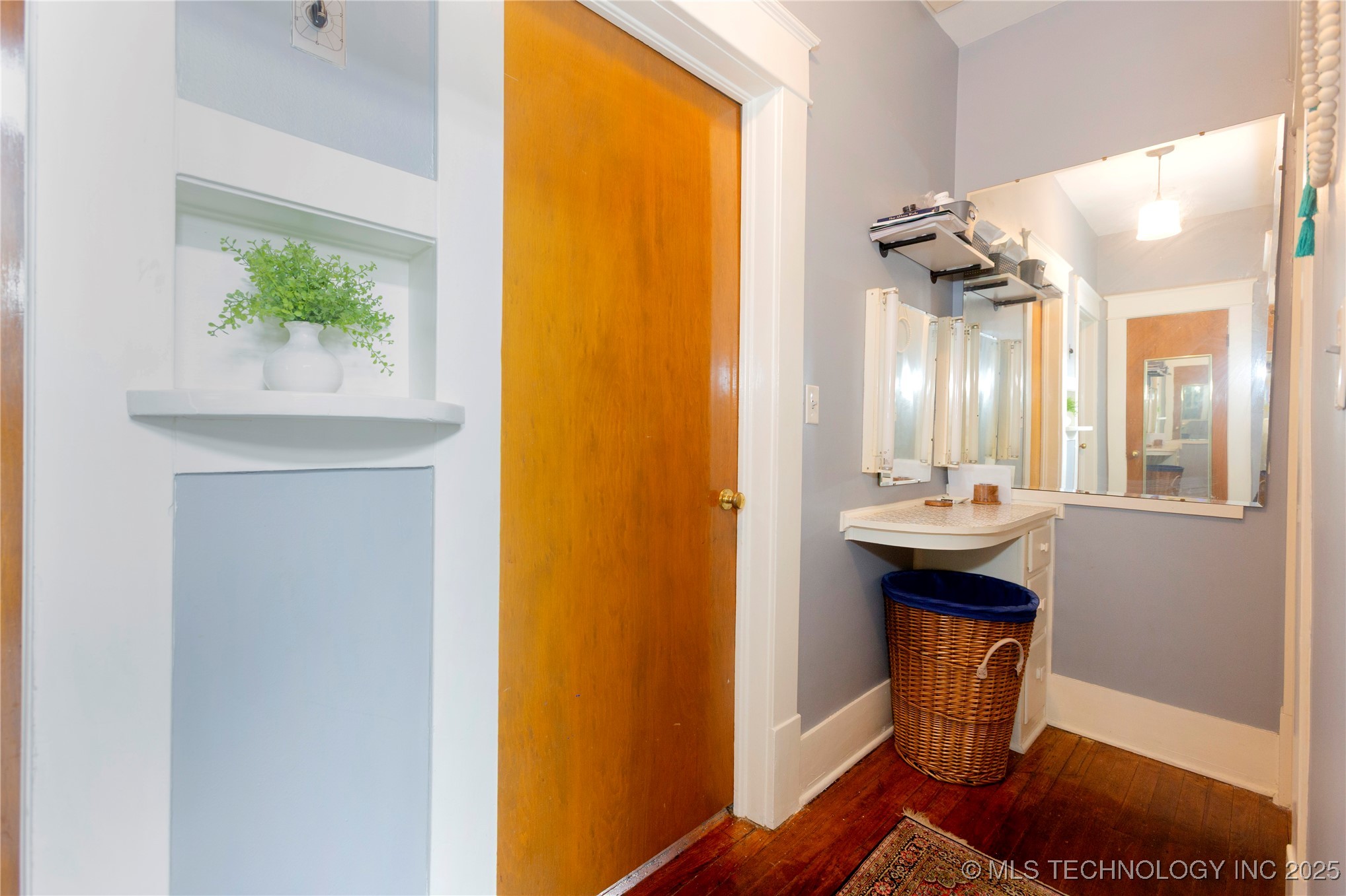 520 E Peoria Avenue Property Photo 22