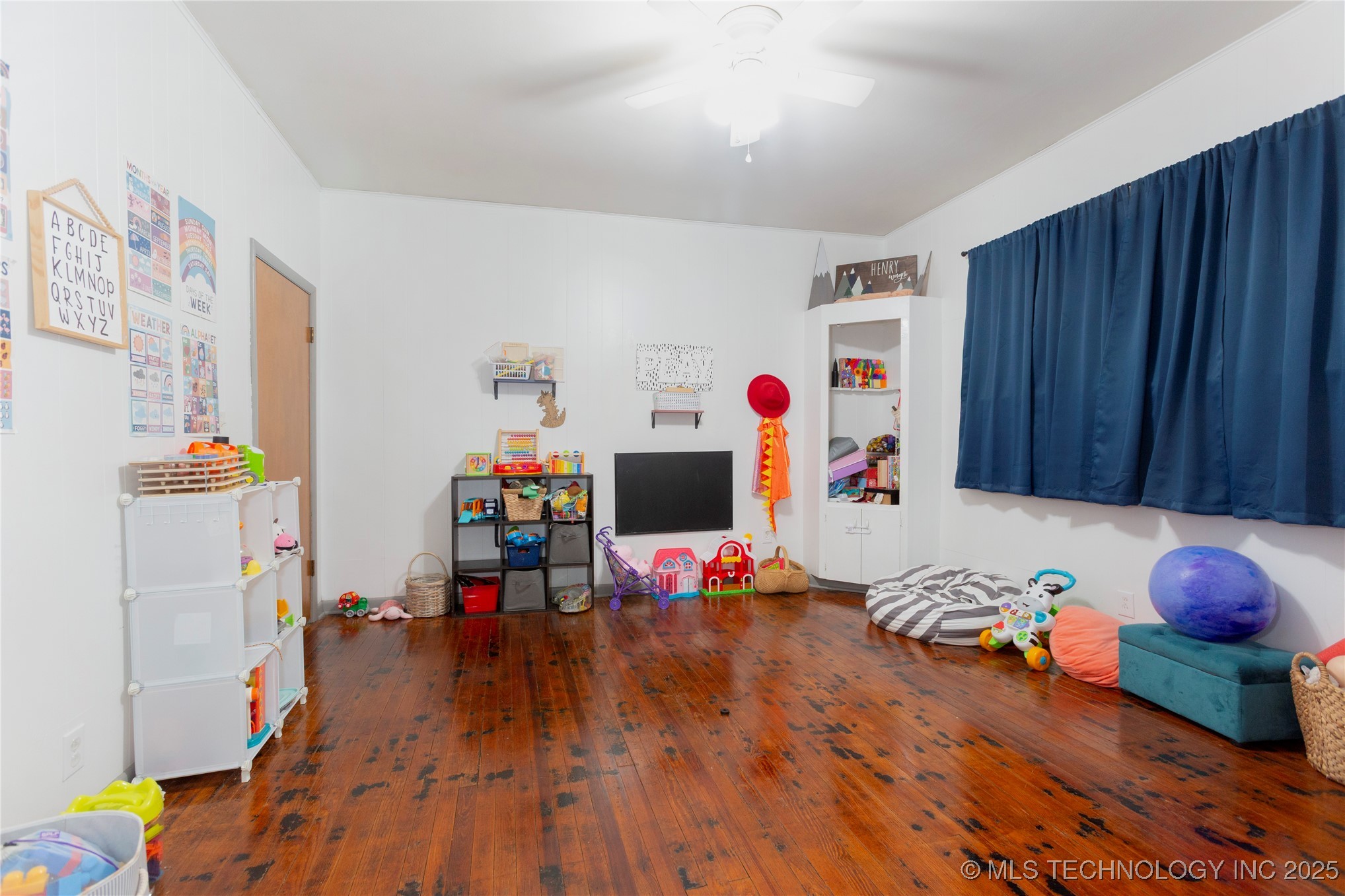 520 E Peoria Avenue Property Photo 30