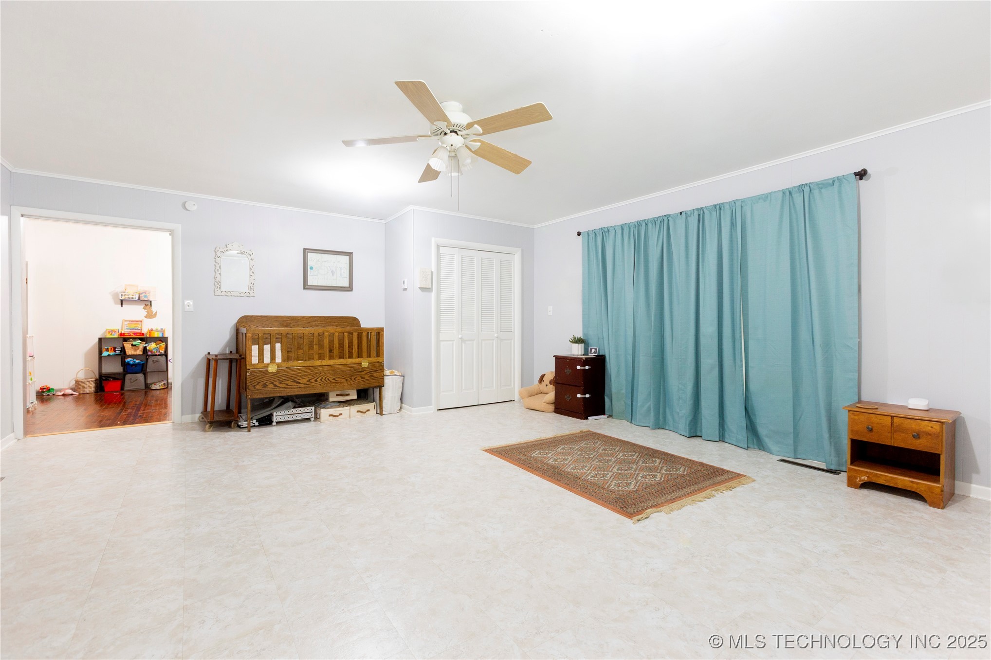 520 E Peoria Avenue Property Photo 31