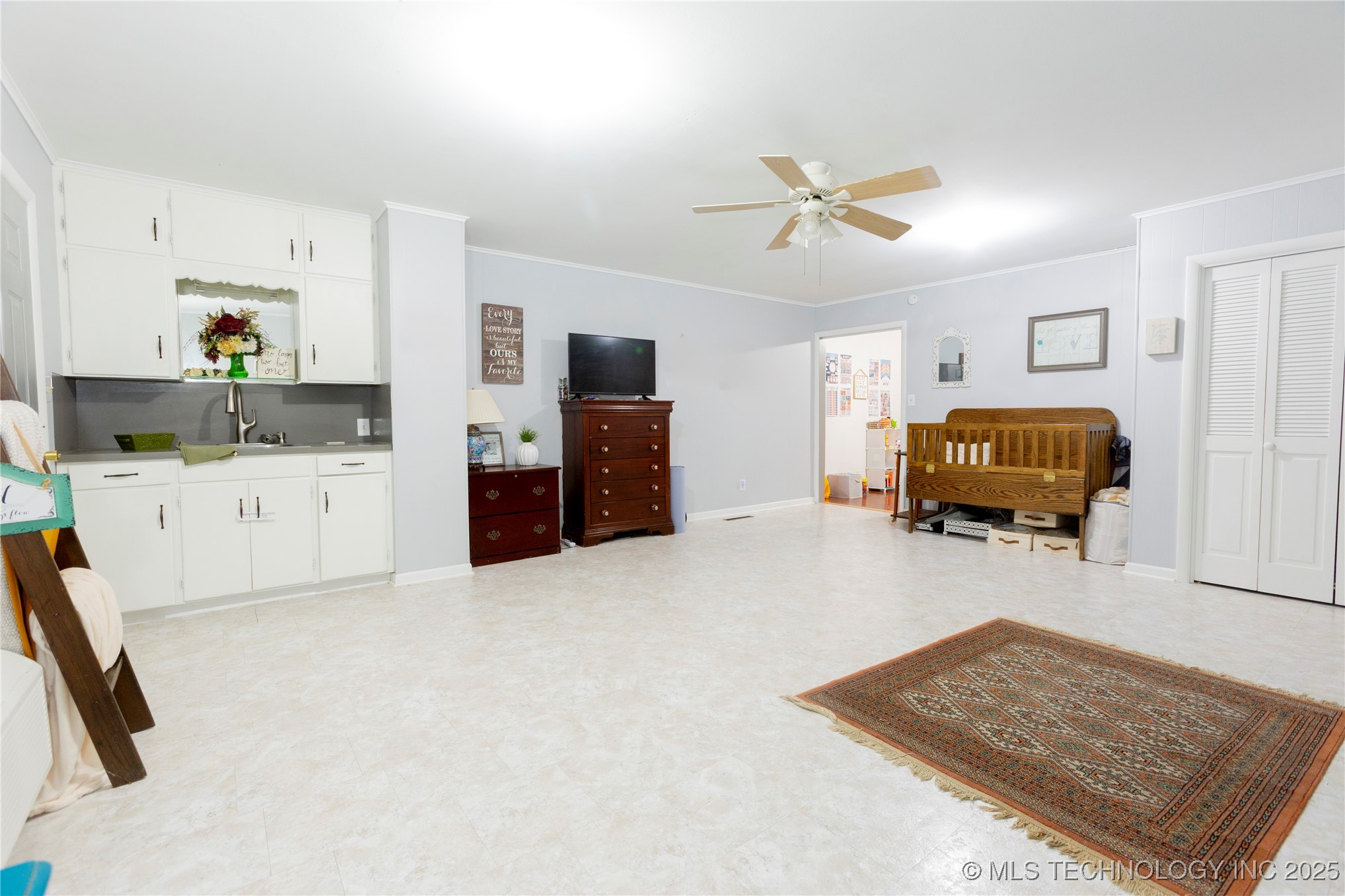 520 E Peoria Avenue Property Photo 32