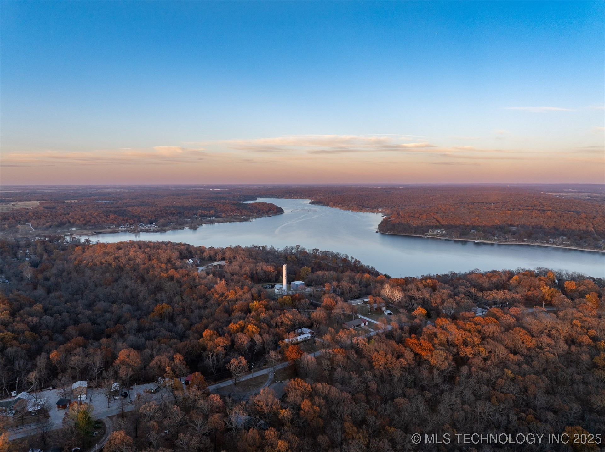 04 Skyline Drive Property Photo 1