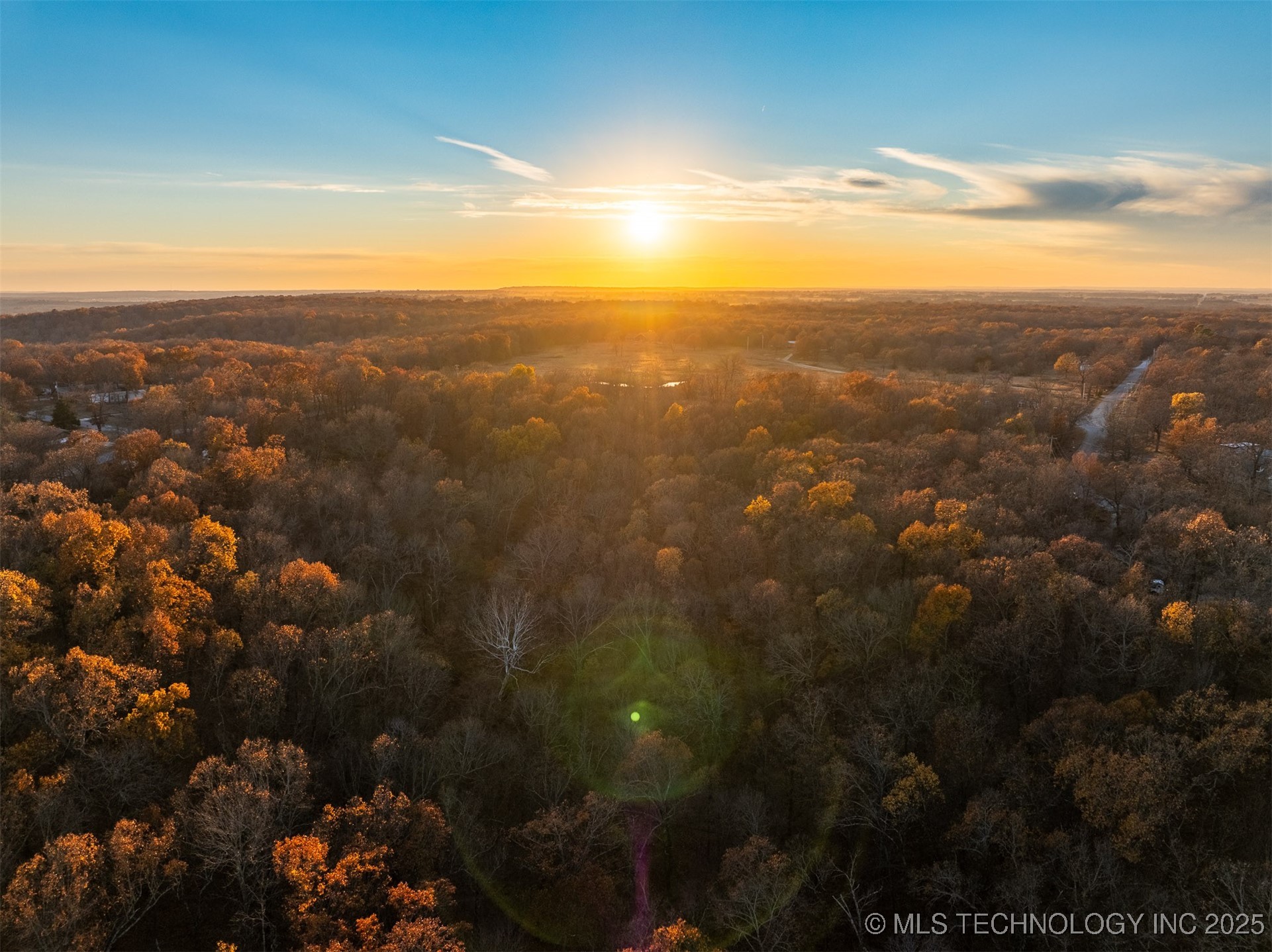 04 Skyline Drive Property Photo 2