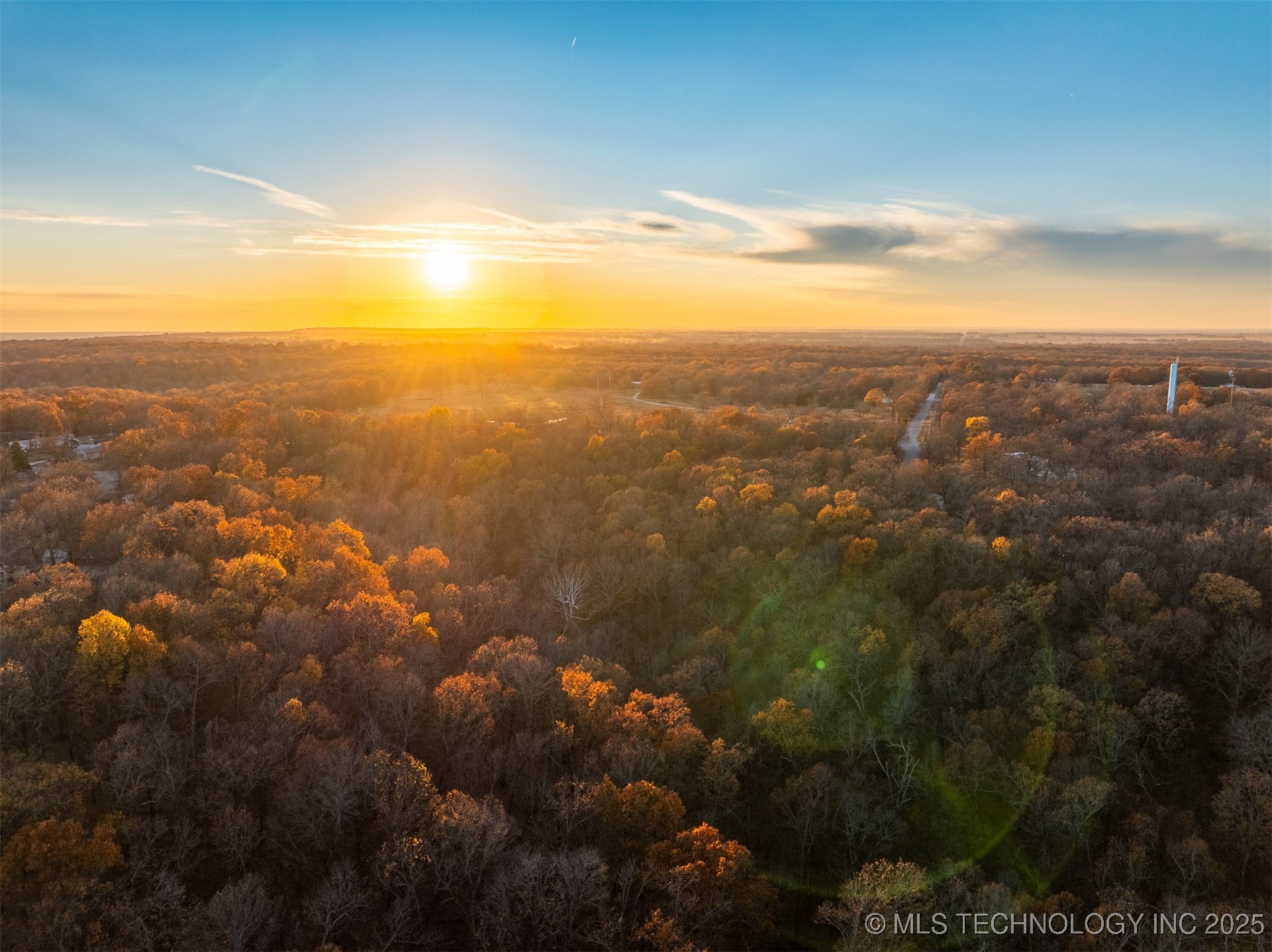 04 Skyline Drive Property Photo 6