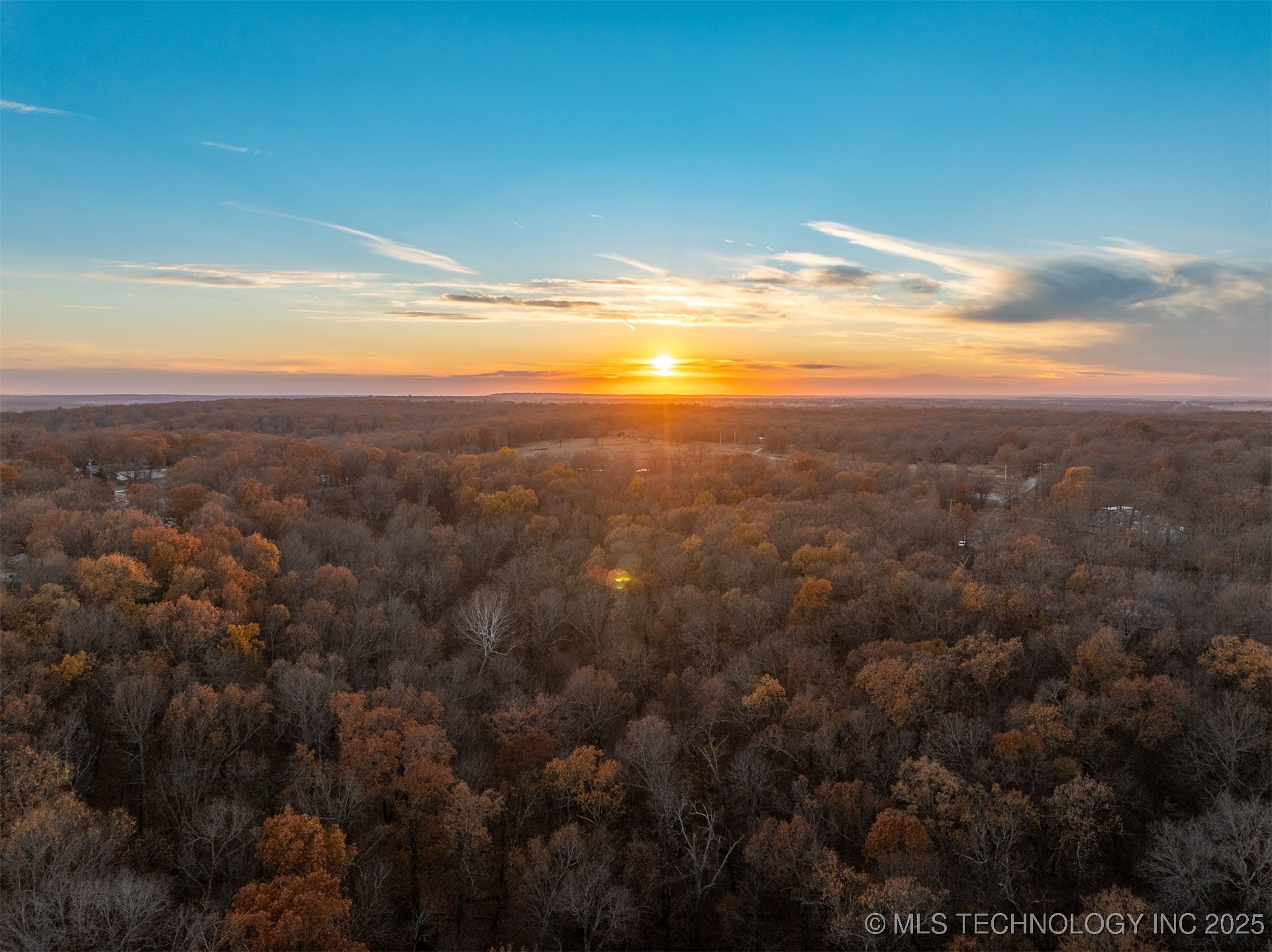 04 Skyline Drive Property Photo 9