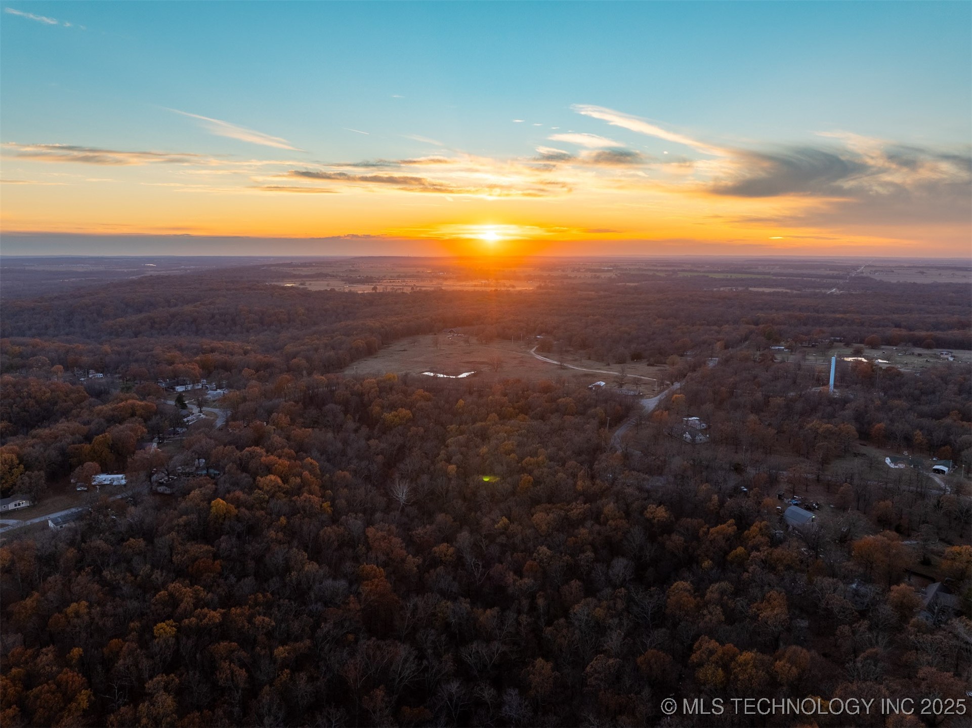 04 Skyline Drive Property Photo 12