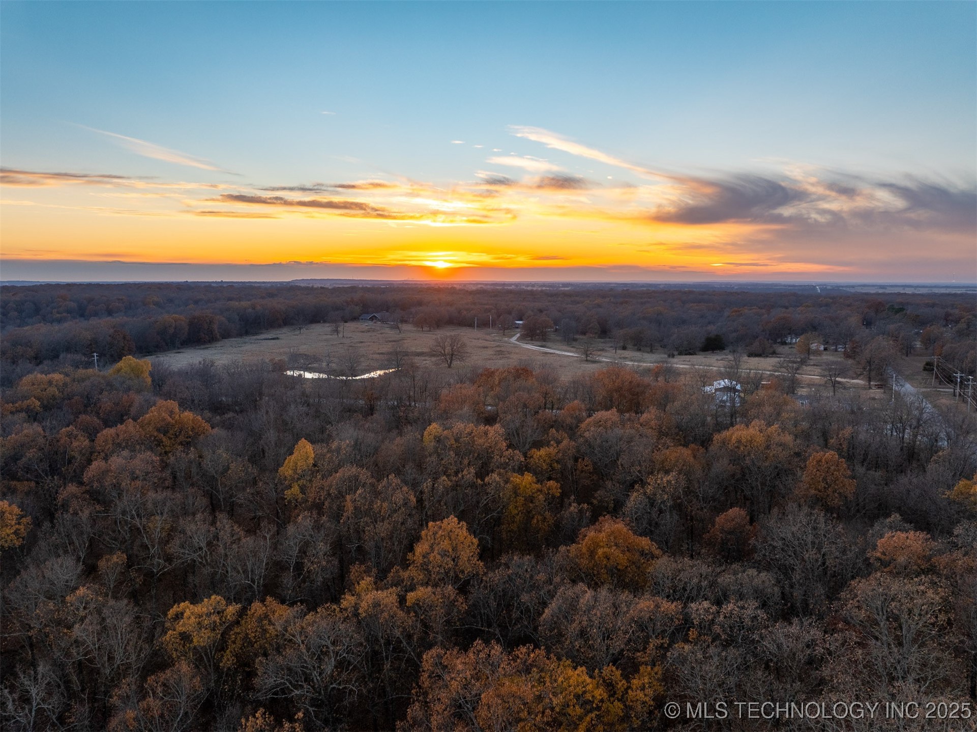 04 Skyline Drive Property Photo 13