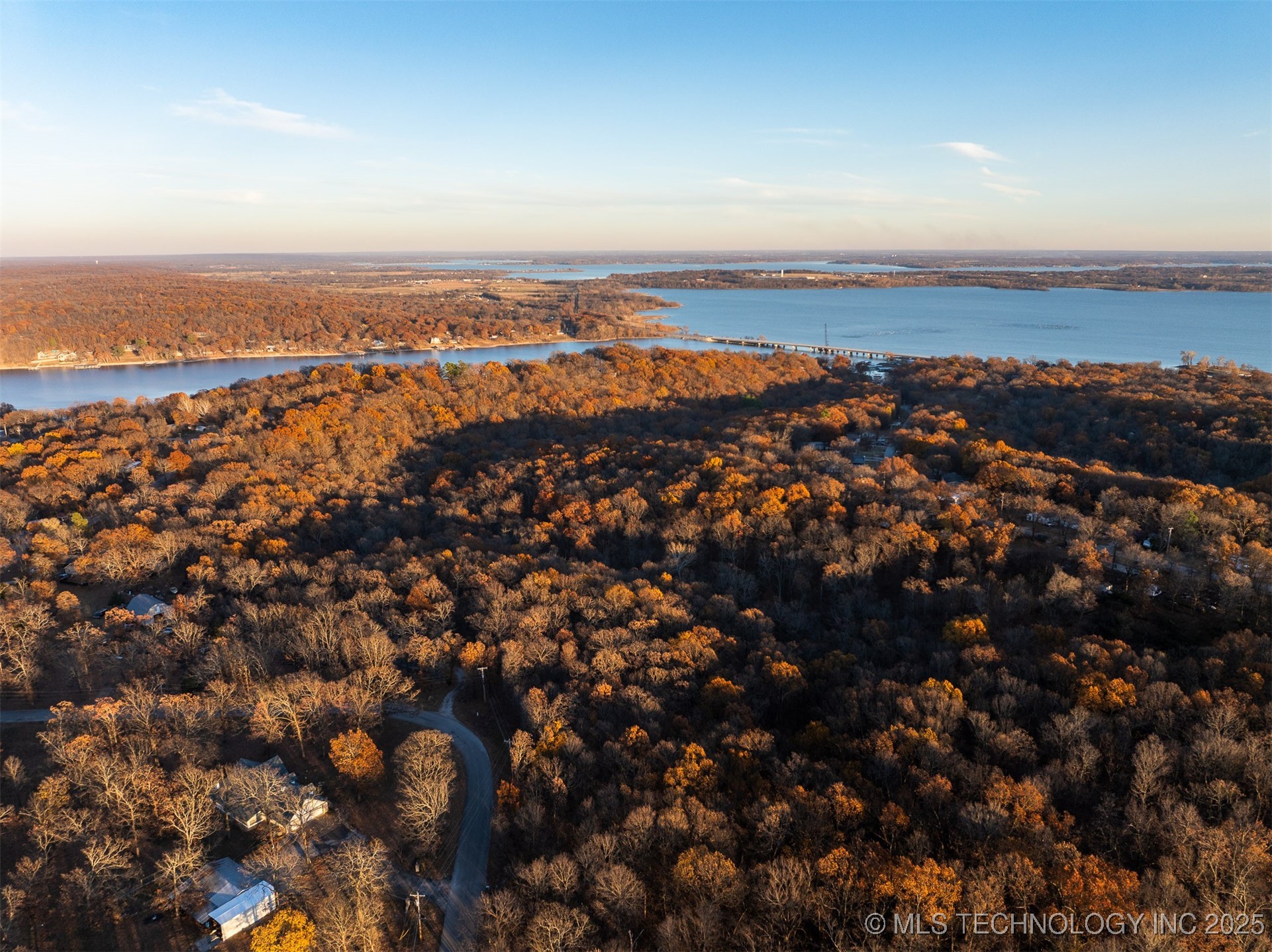 04 Skyline Drive Property Photo 15