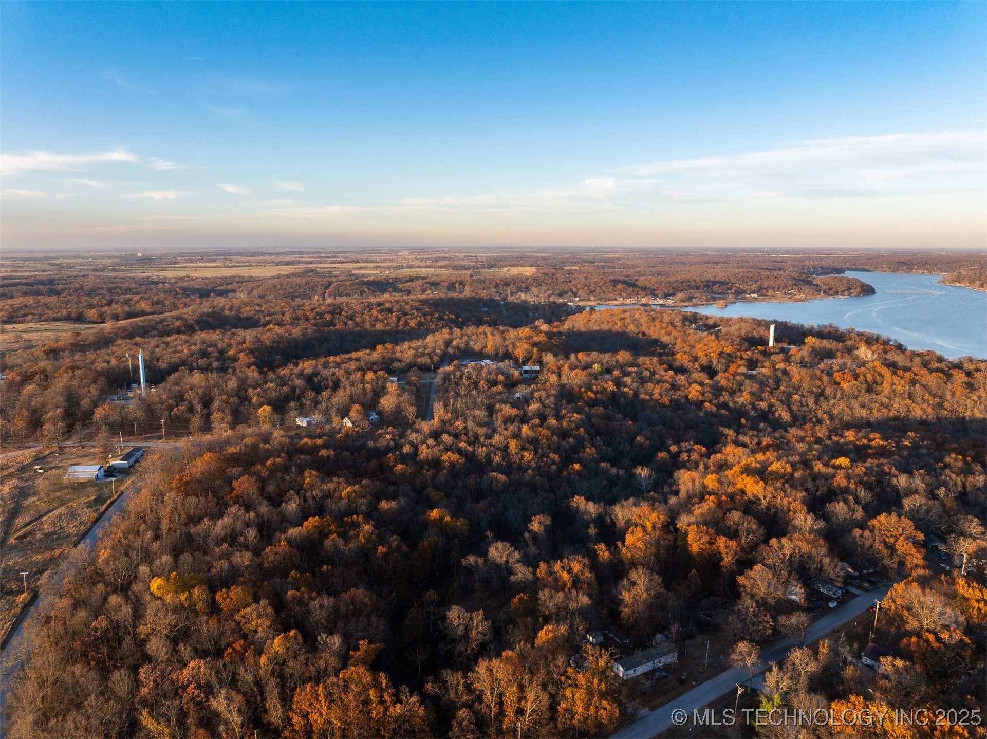 04 Skyline Drive Property Photo 21