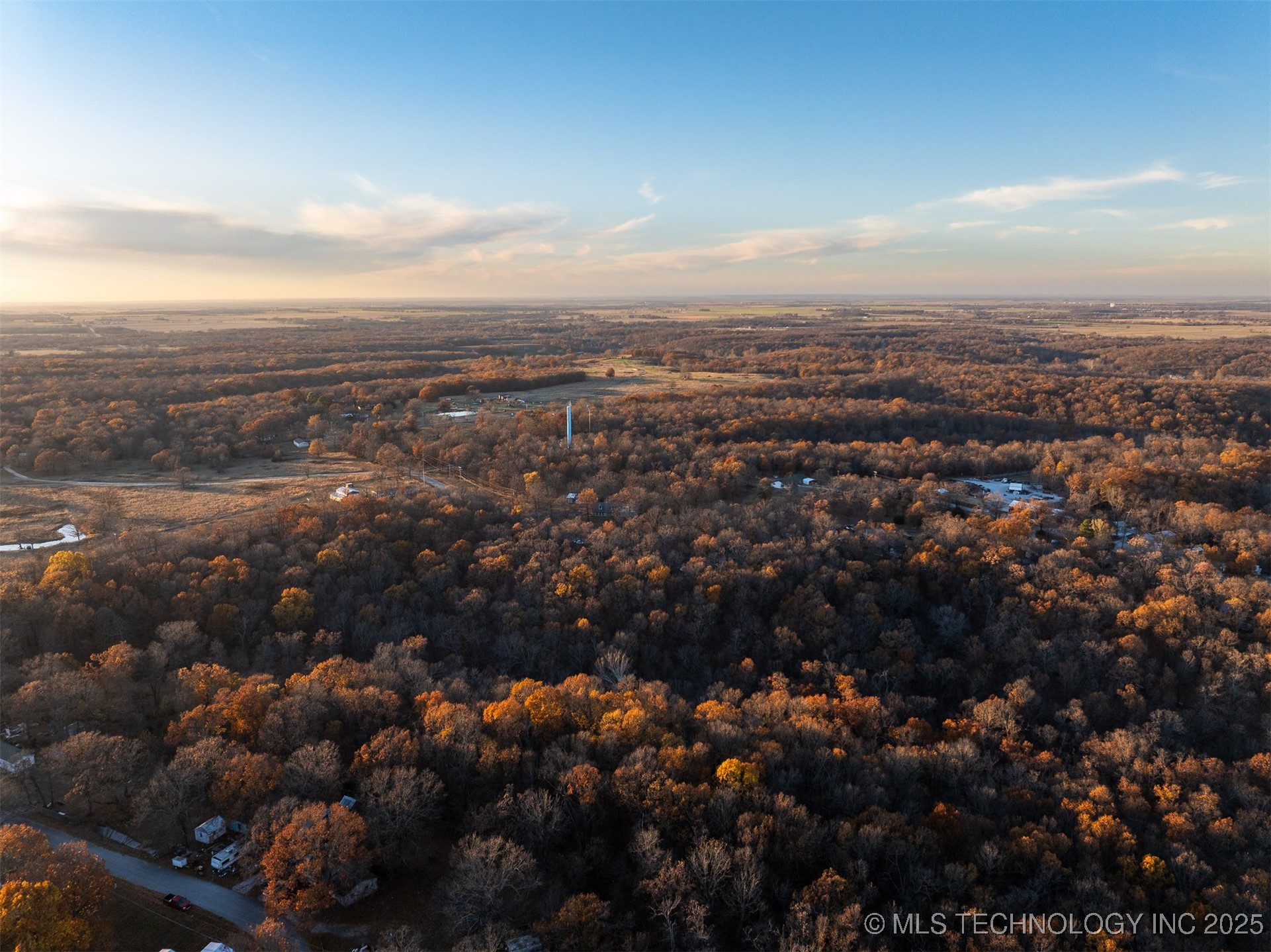 04 Skyline Drive Property Photo 24