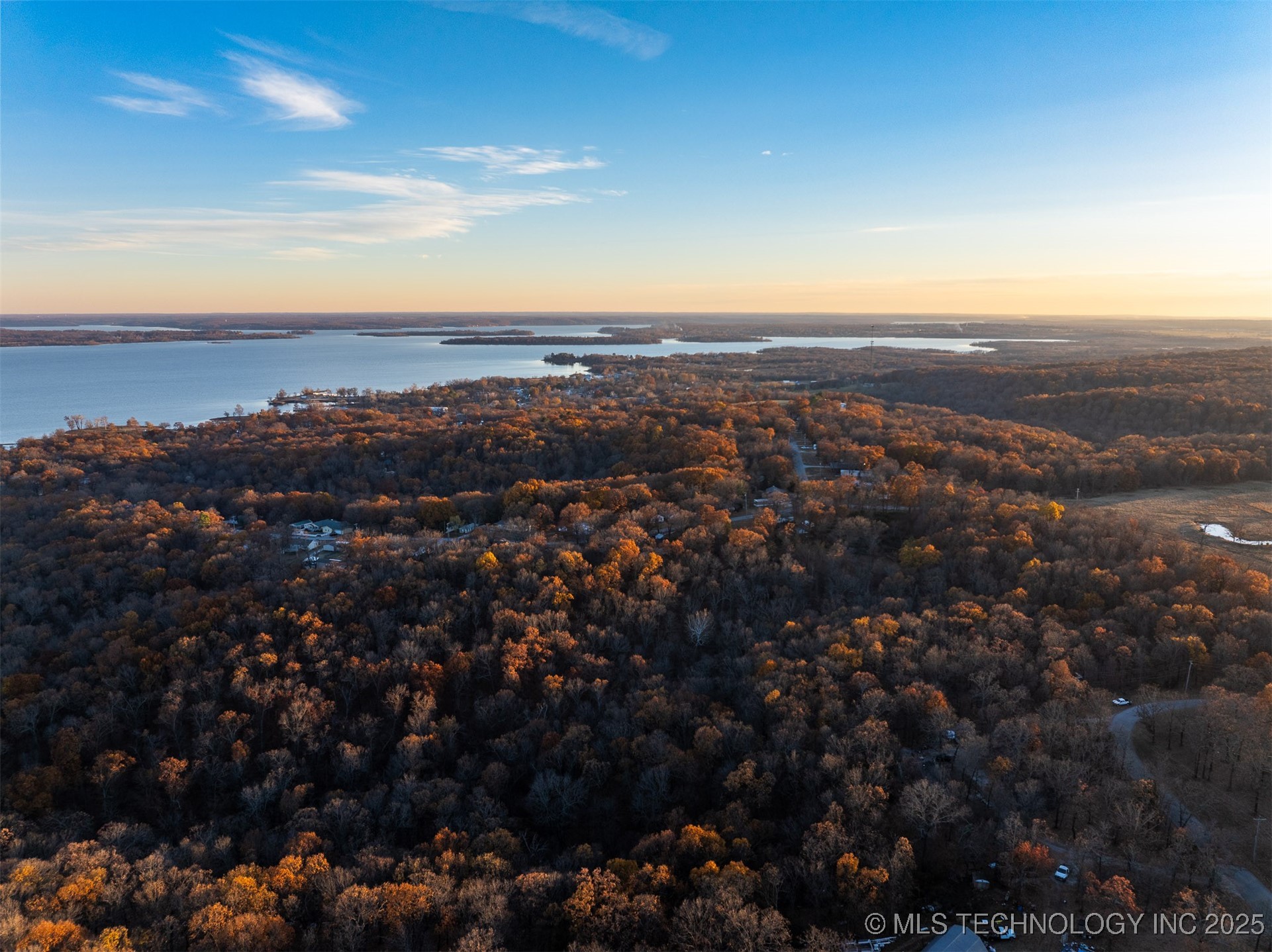 04 Skyline Drive Property Photo 28