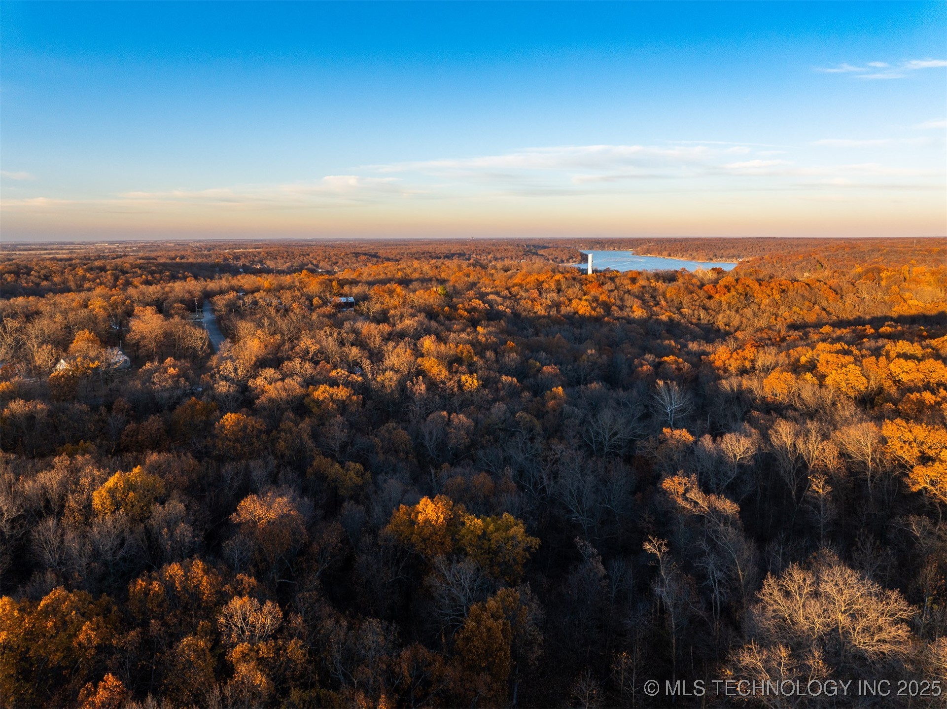 04 Skyline Drive Property Photo 36