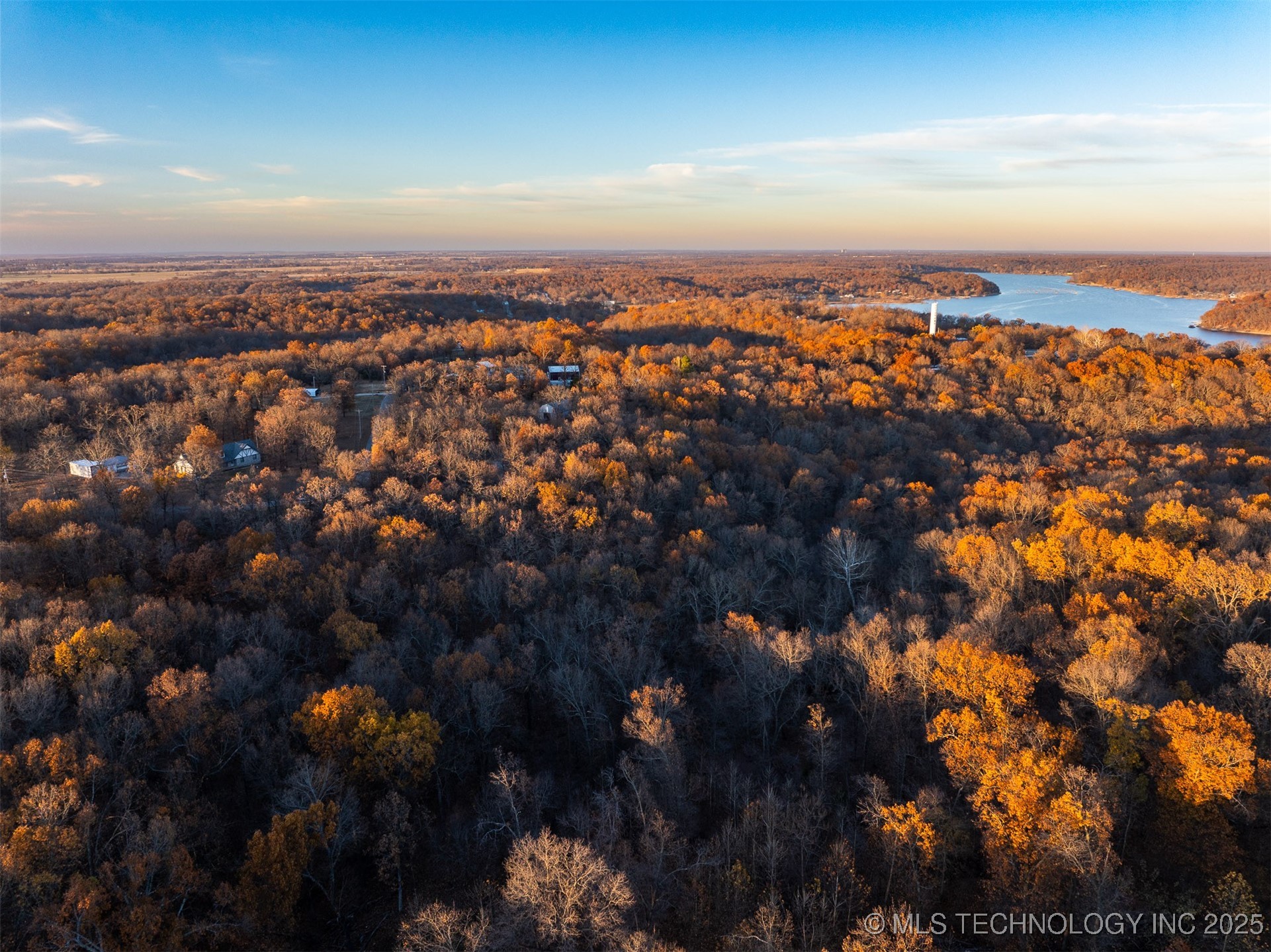 04 Skyline Drive Property Photo 37