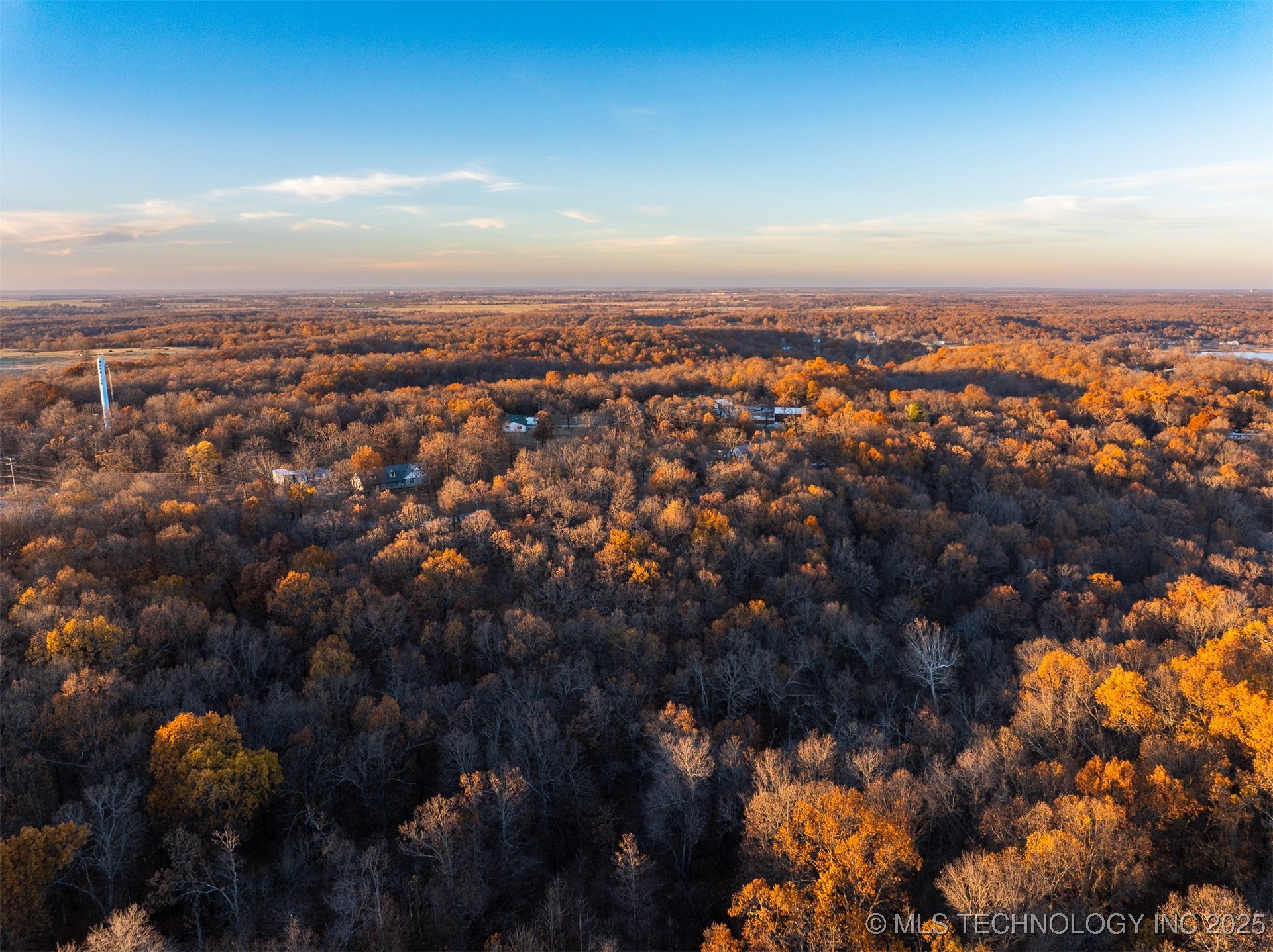 04 Skyline Drive Property Photo 38