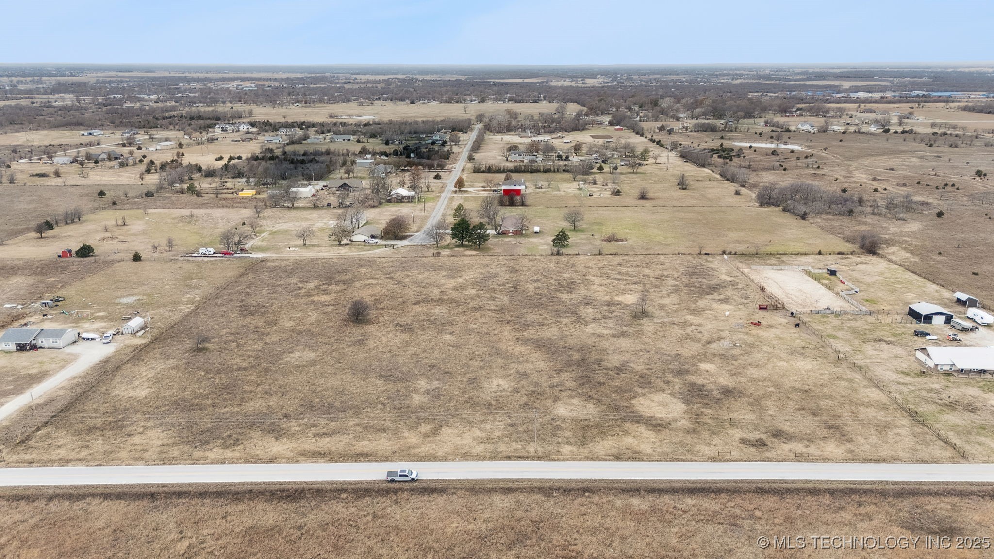 0003 S 4110 Road Property Photo 4