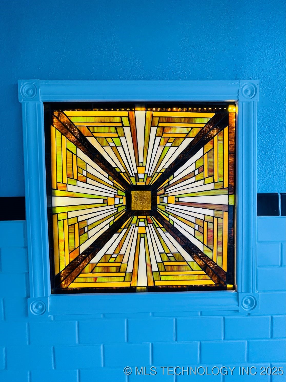 8 W Main Street Property Photo 12