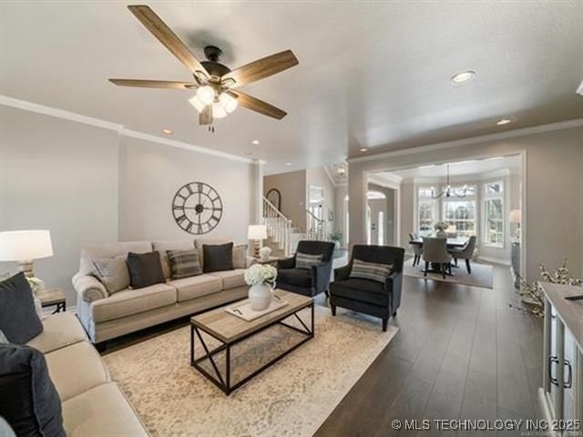 408 W Fairway Court Property Photo 9