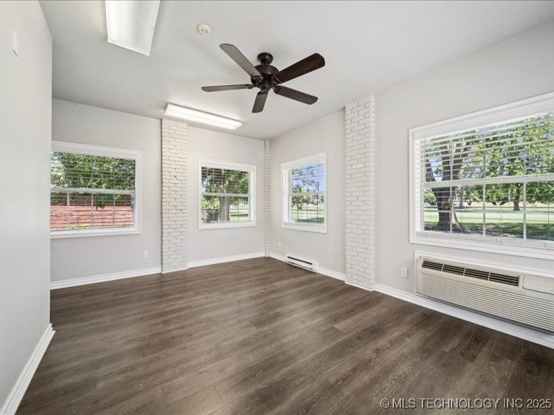 408 W Fairway Court Property Photo 67