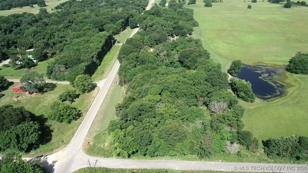 004 N Wade Property Photo 8