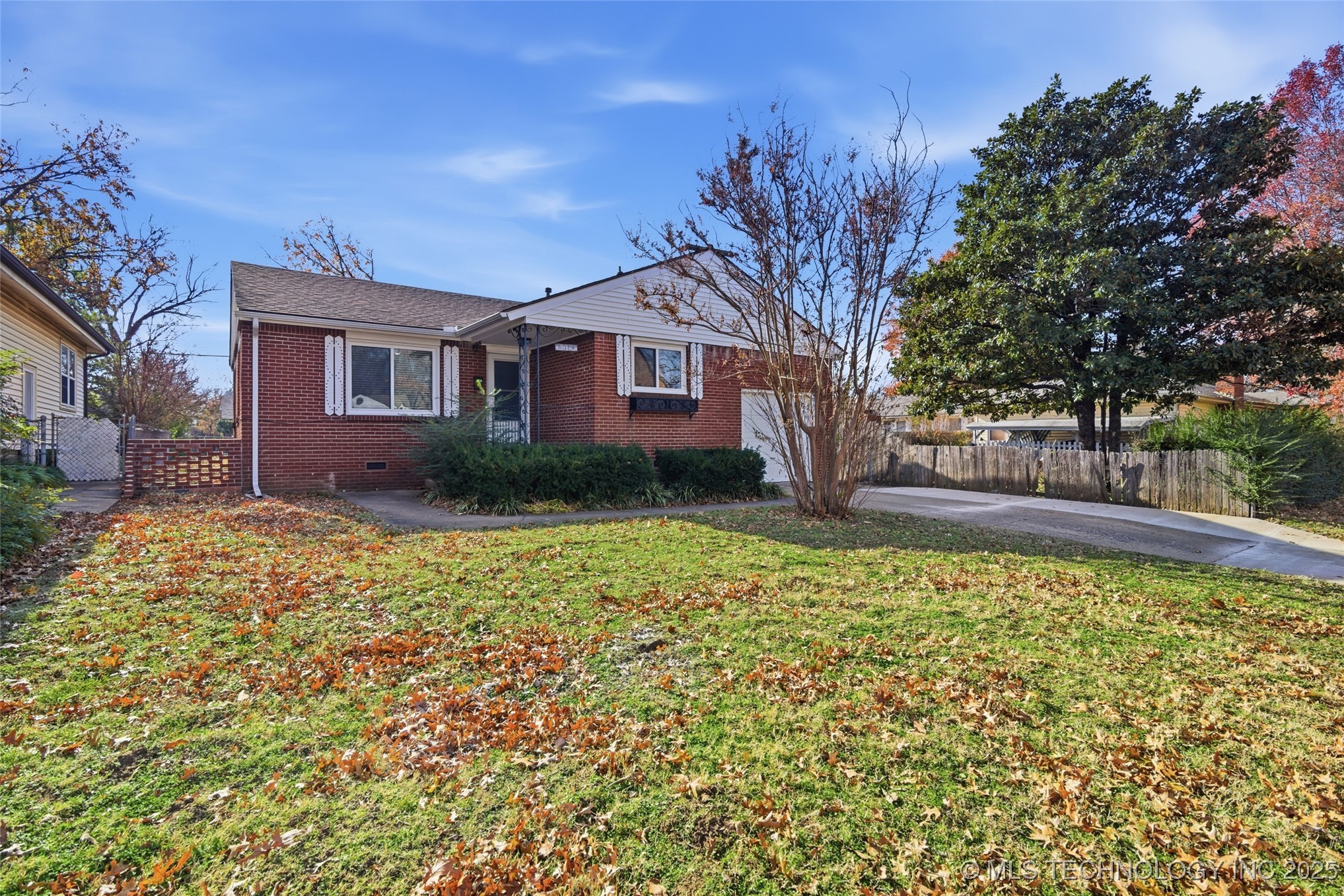 1014 E 38th Street Property Photo 2