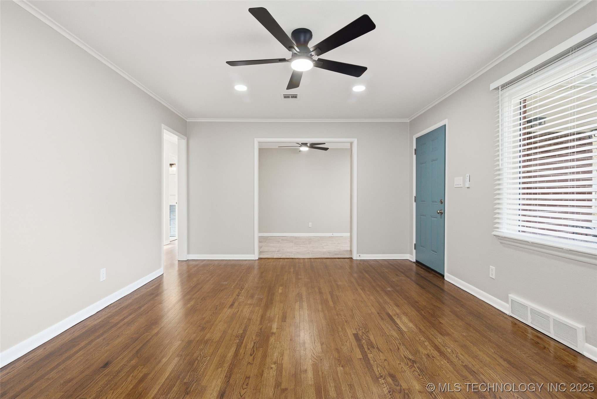 1014 E 38th Street Property Photo 7