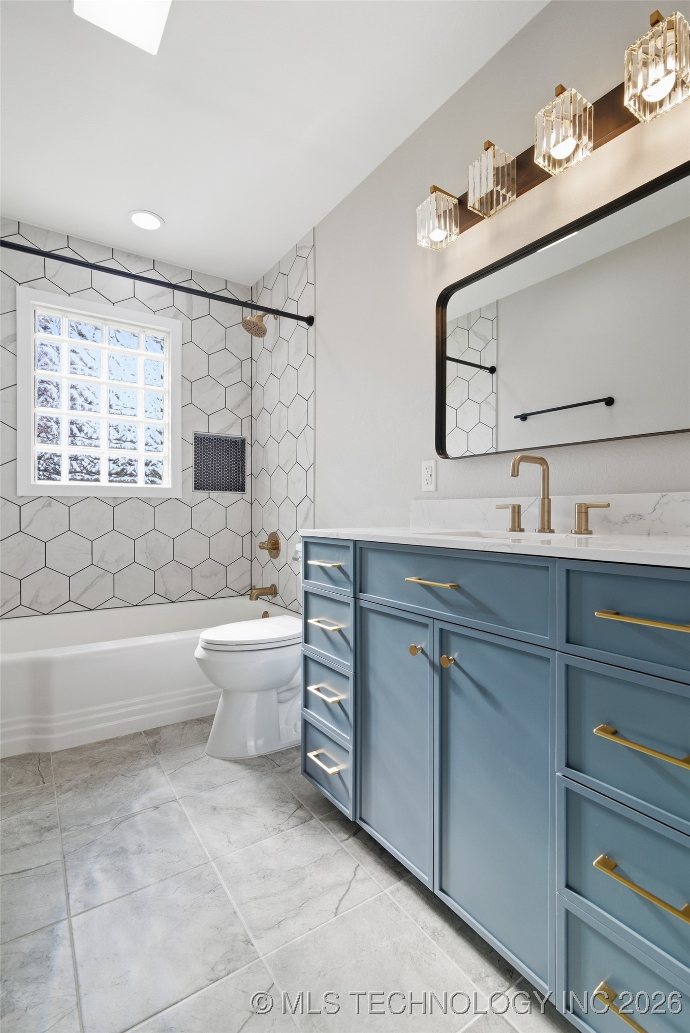 1014 E 38th Street Property Photo 15