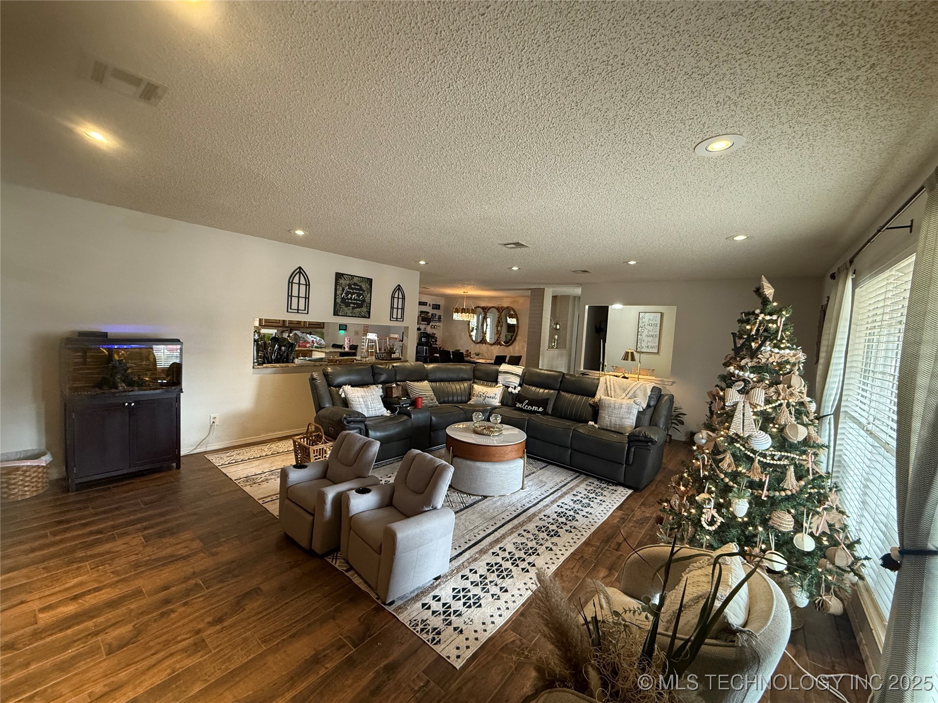 3002 Kimberlea Property Photo 10