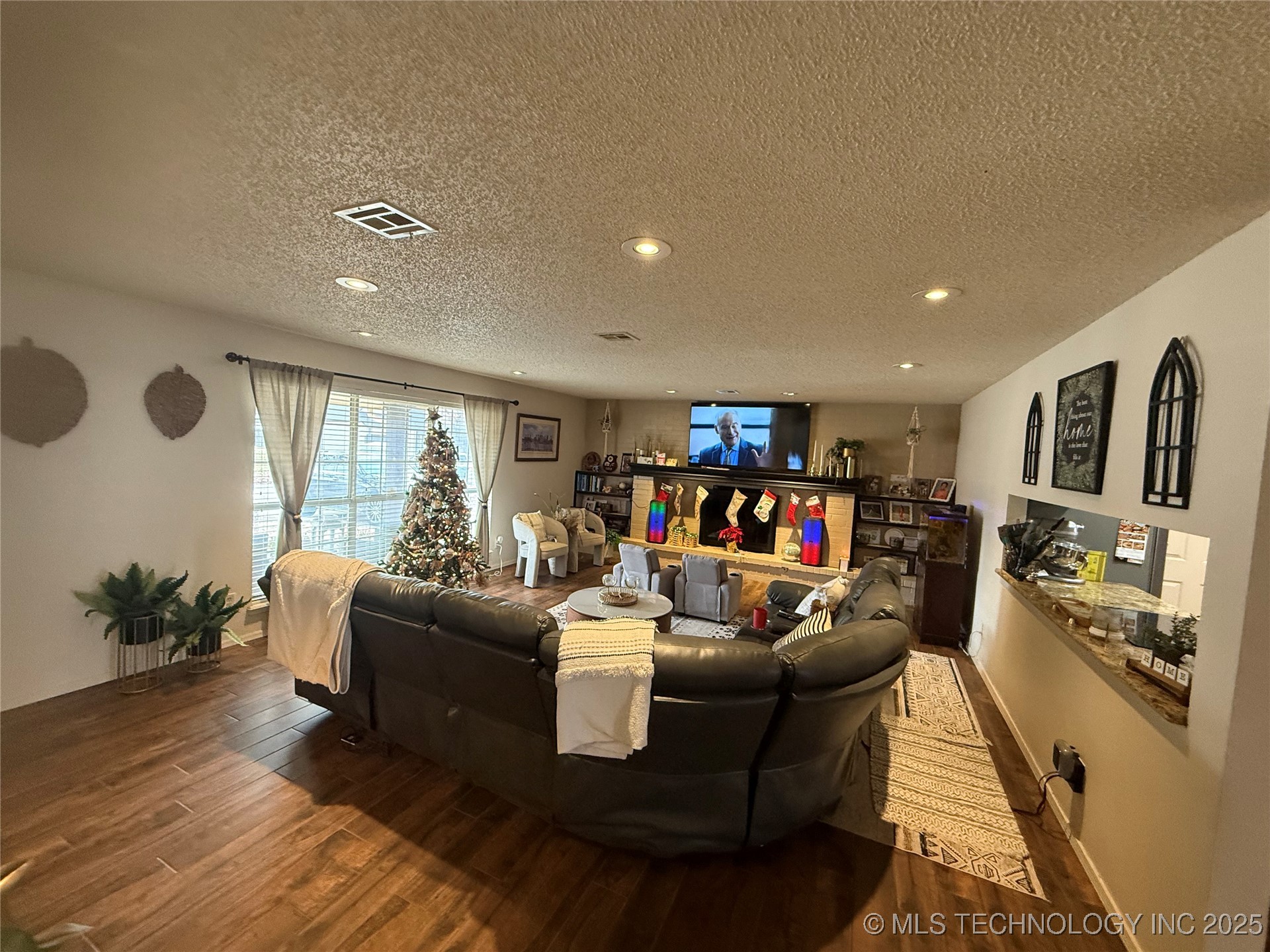 3002 Kimberlea Property Photo 13