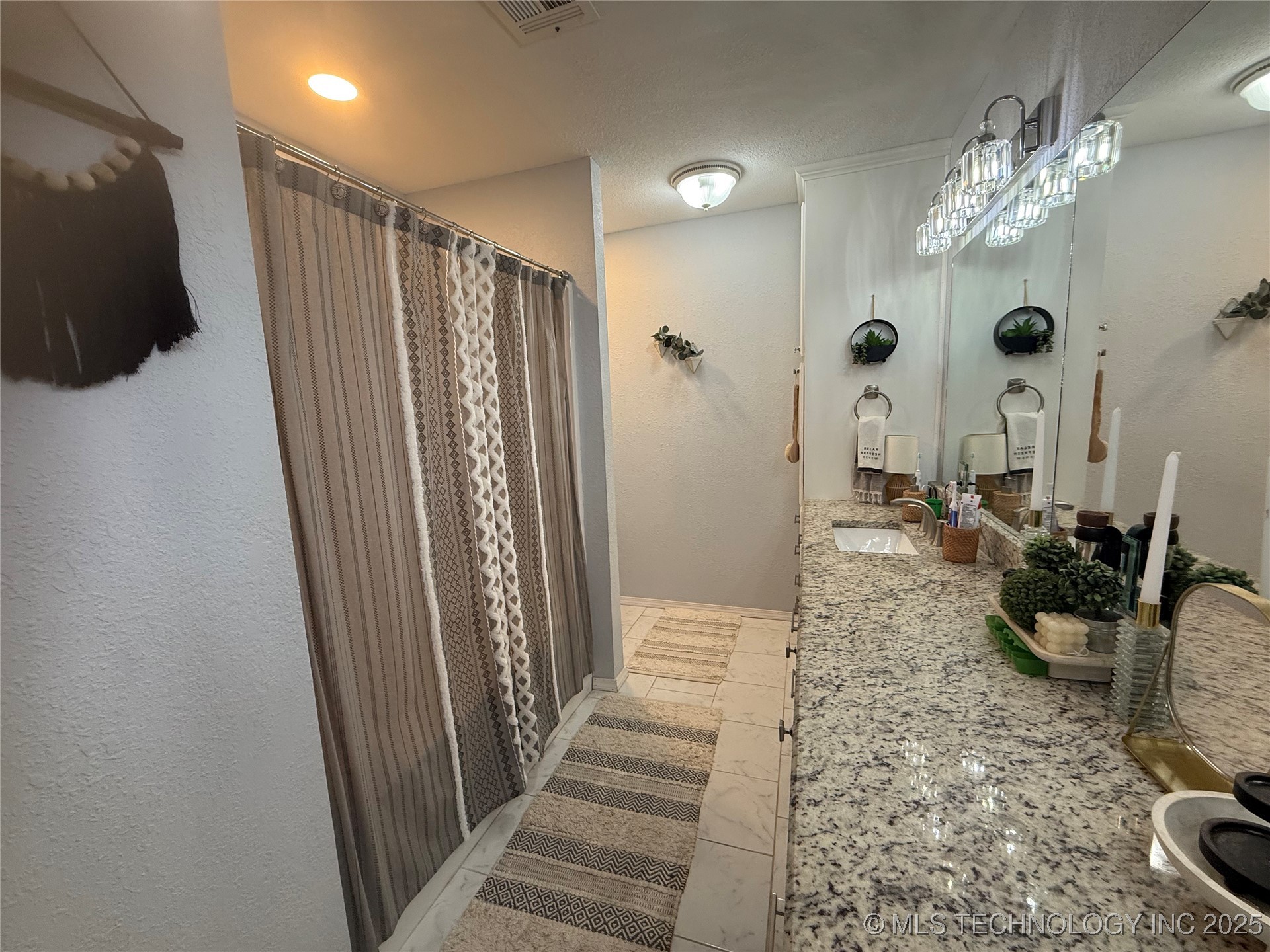 3002 Kimberlea Property Photo 16