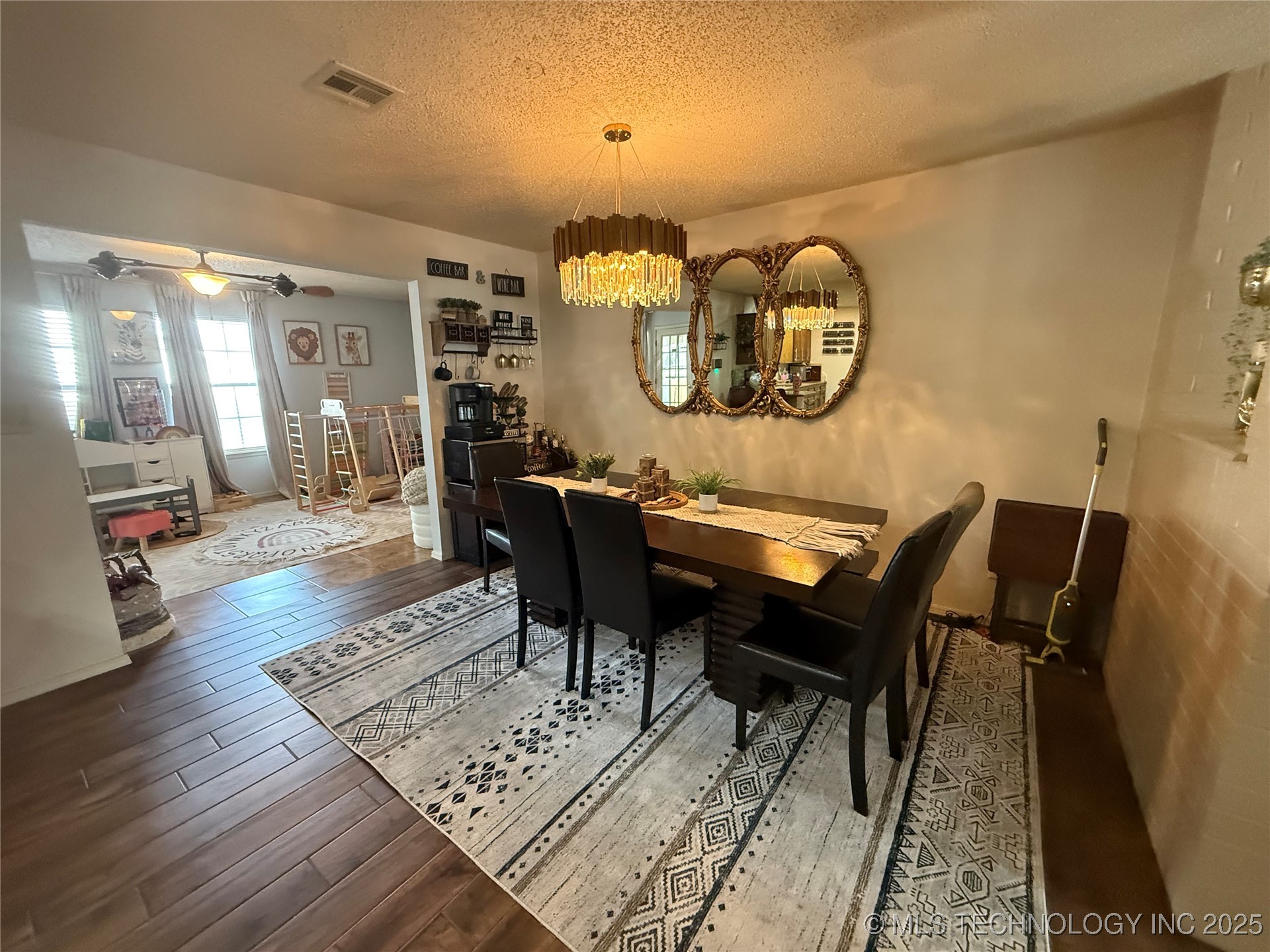 3002 Kimberlea Property Photo 23