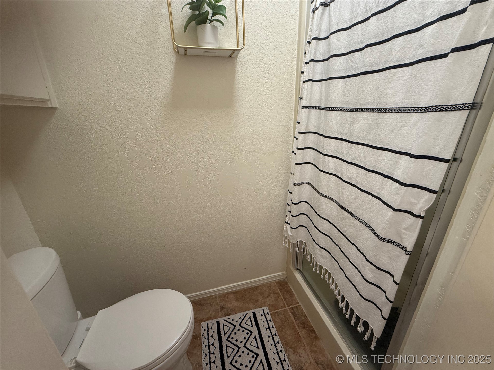 3002 Kimberlea Property Photo 24