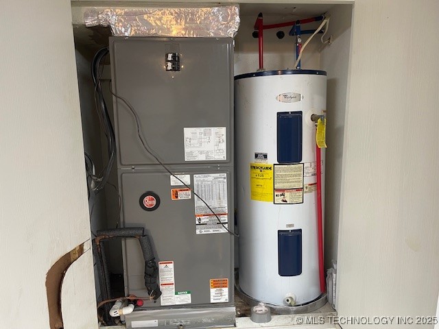 5205 Pheasant Property Photo 14